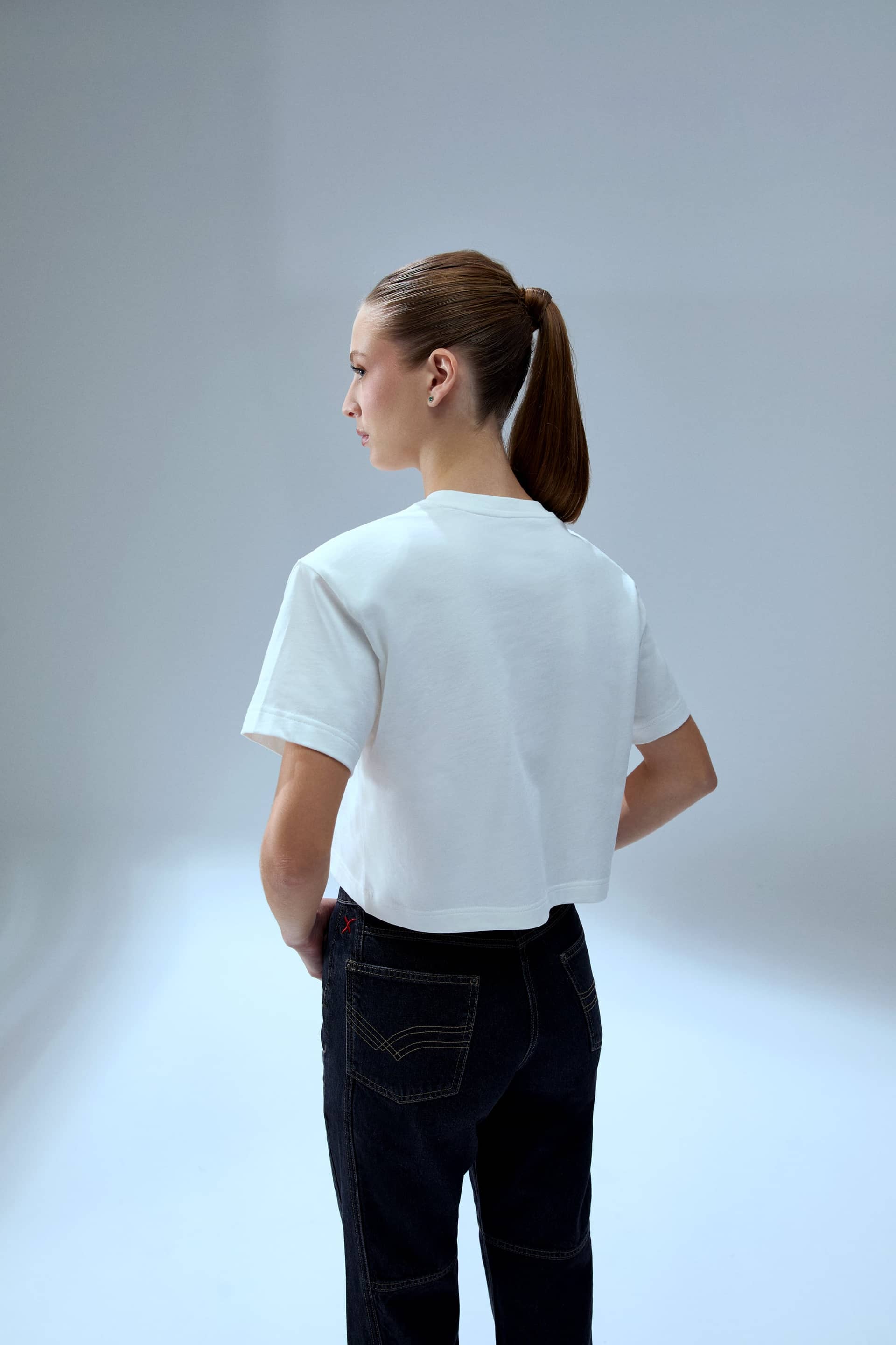 YOUR *ITCH SHOULDER PADDED T-SHIRT - WHITE made by PCFG