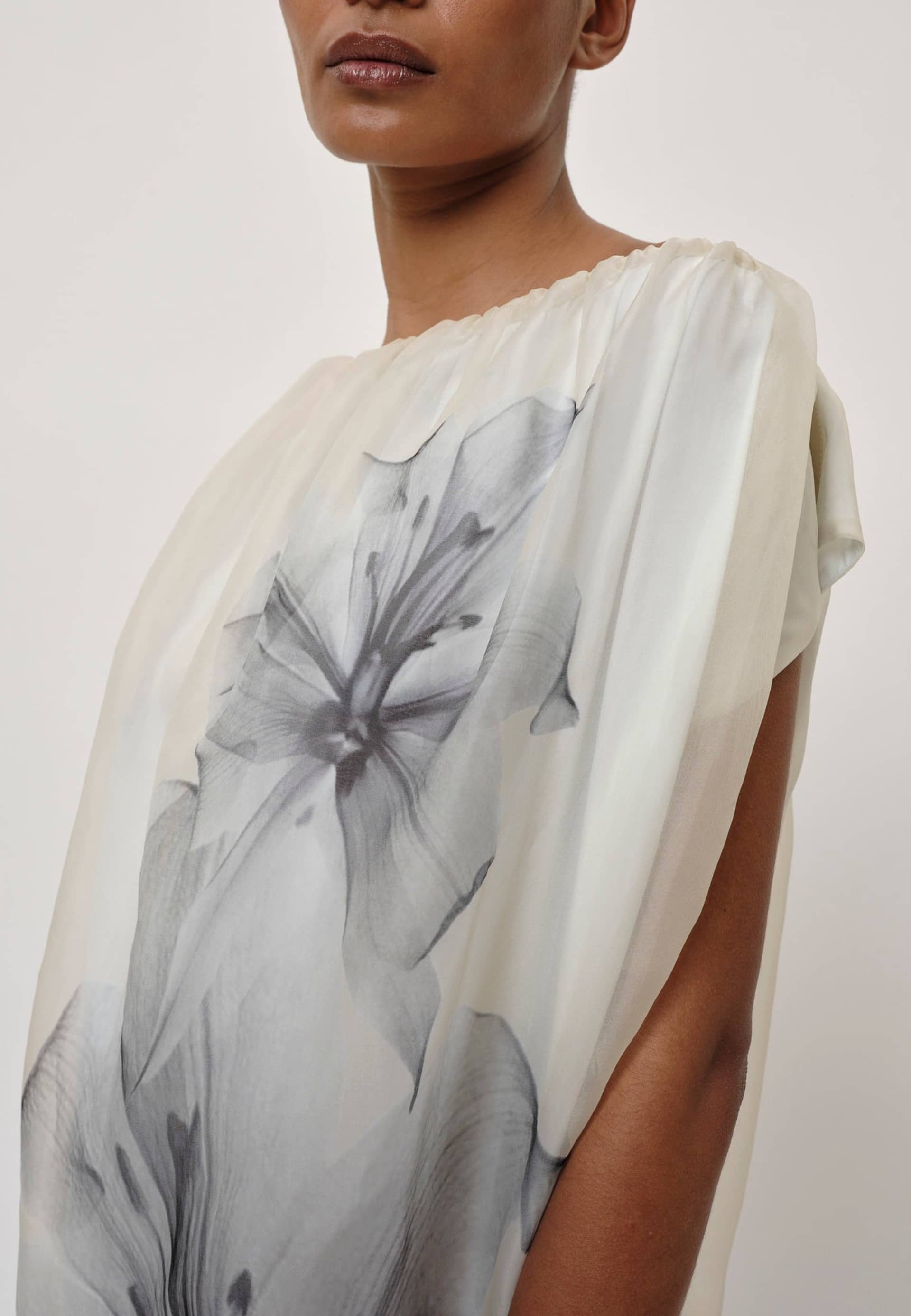 Veronika Dress - Light Asparagus made by HERSKIND