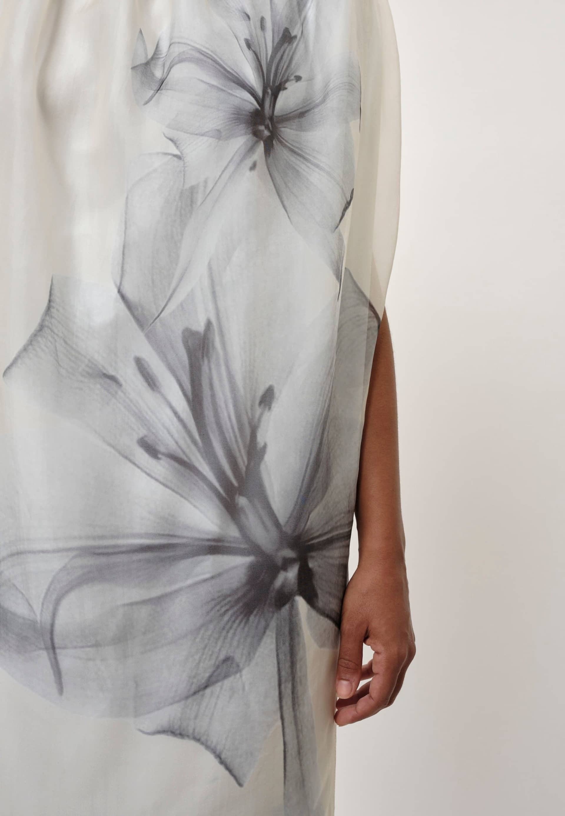 Veronika Dress - Light Asparagus made by HERSKIND