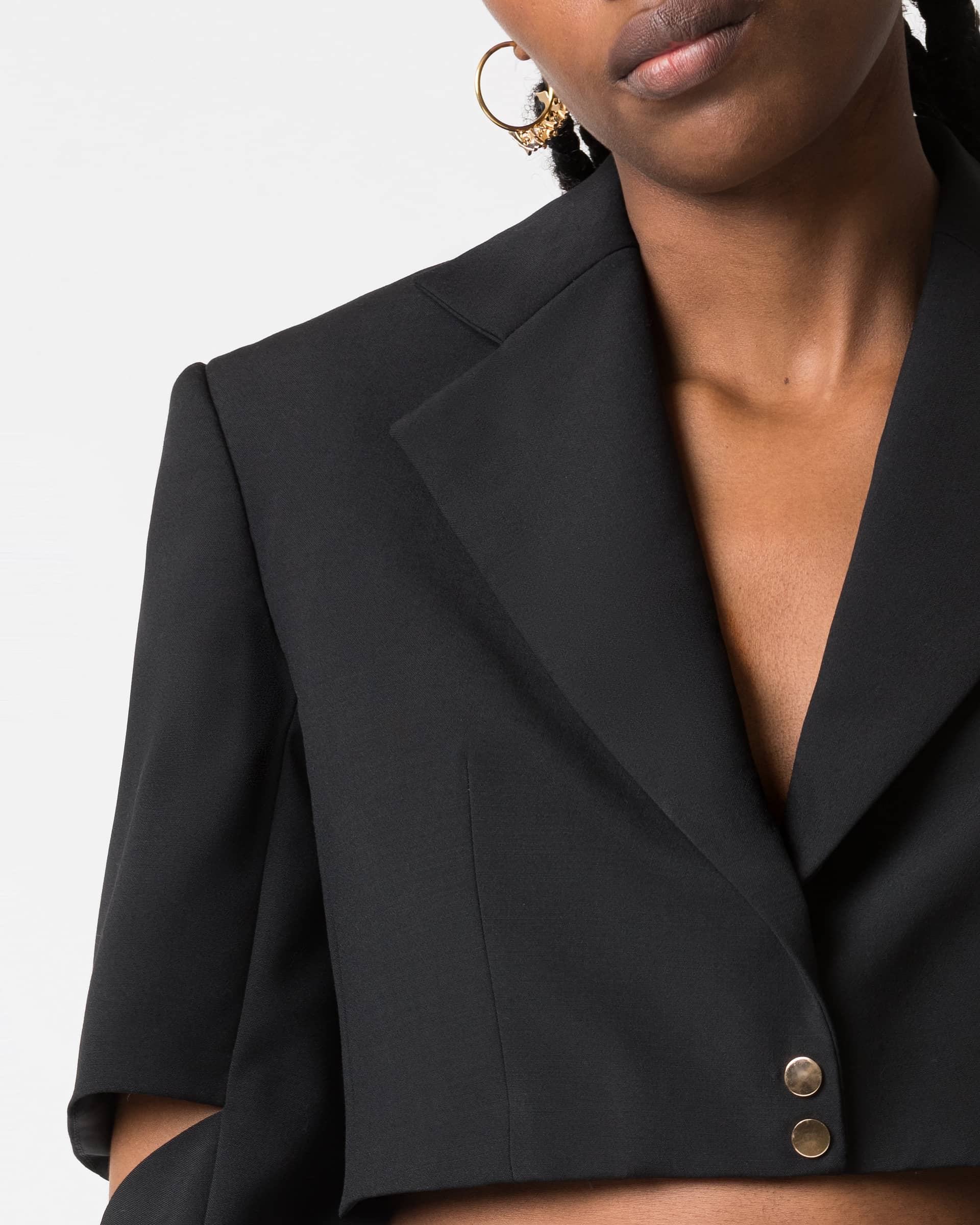 Palmira crop blazer in Black made by DIVALO