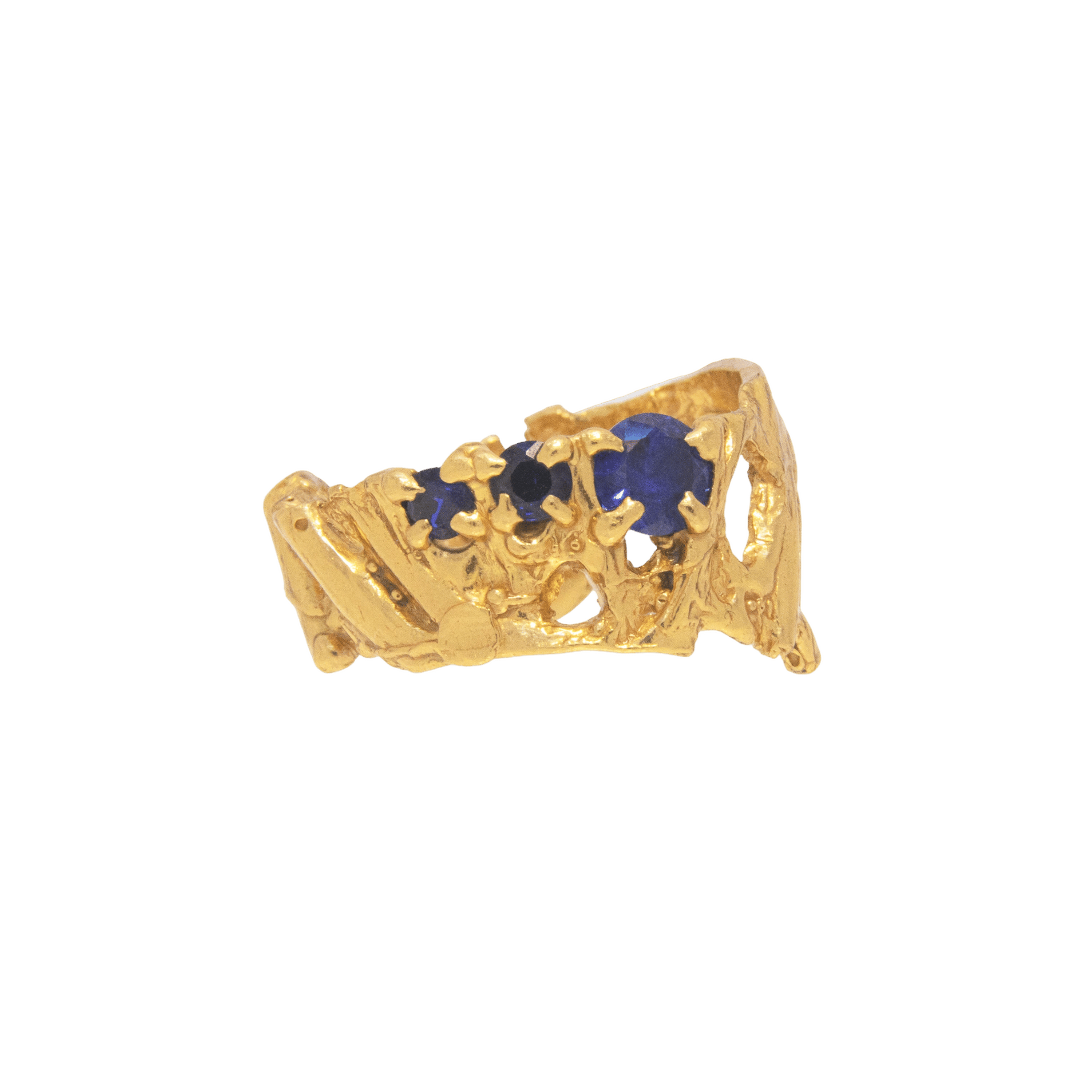 Hati Sapphire Ring made by Loveness Lee