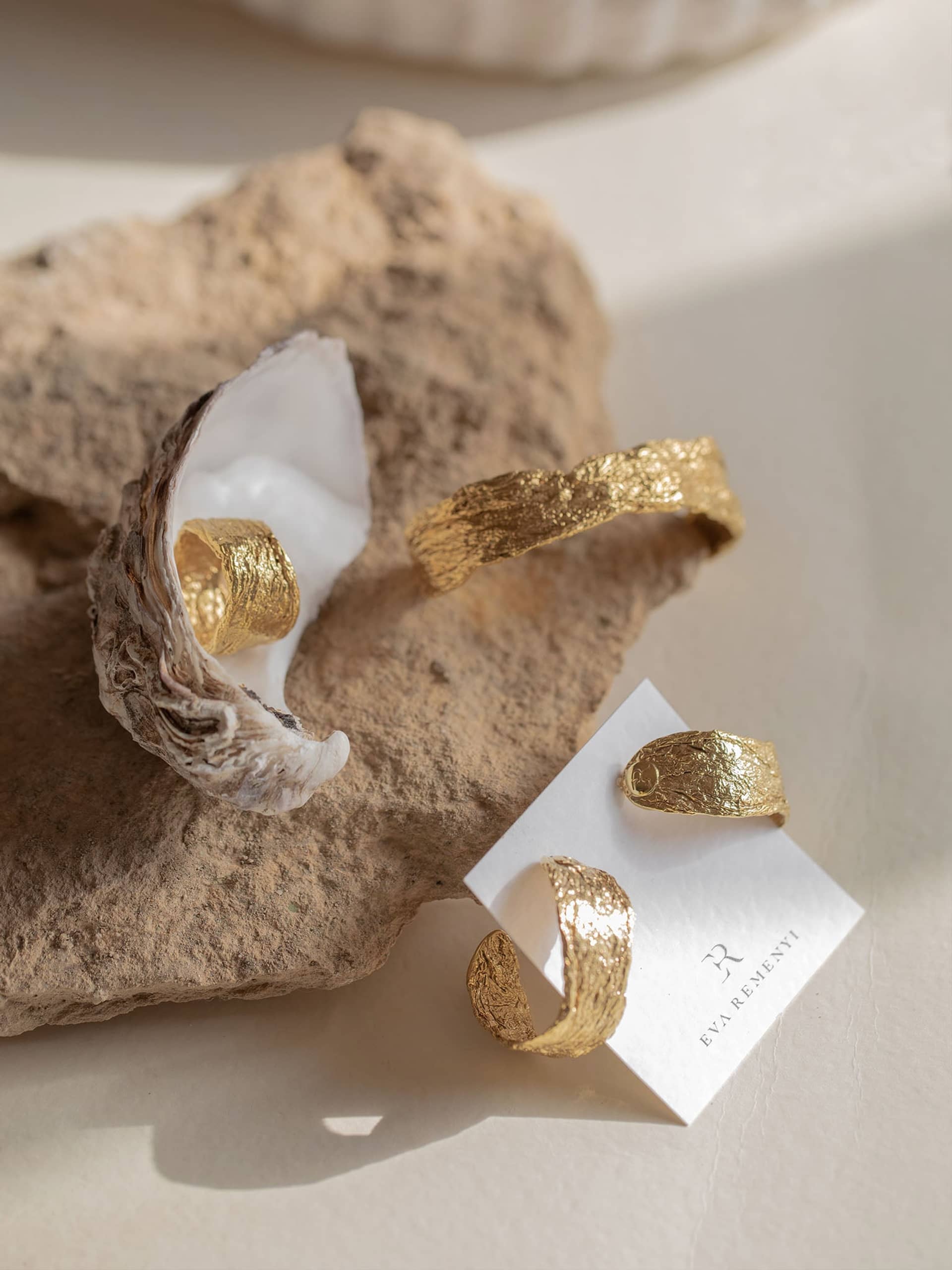 Archaic Bracelet Gold in Gold made by Eva Remenyi