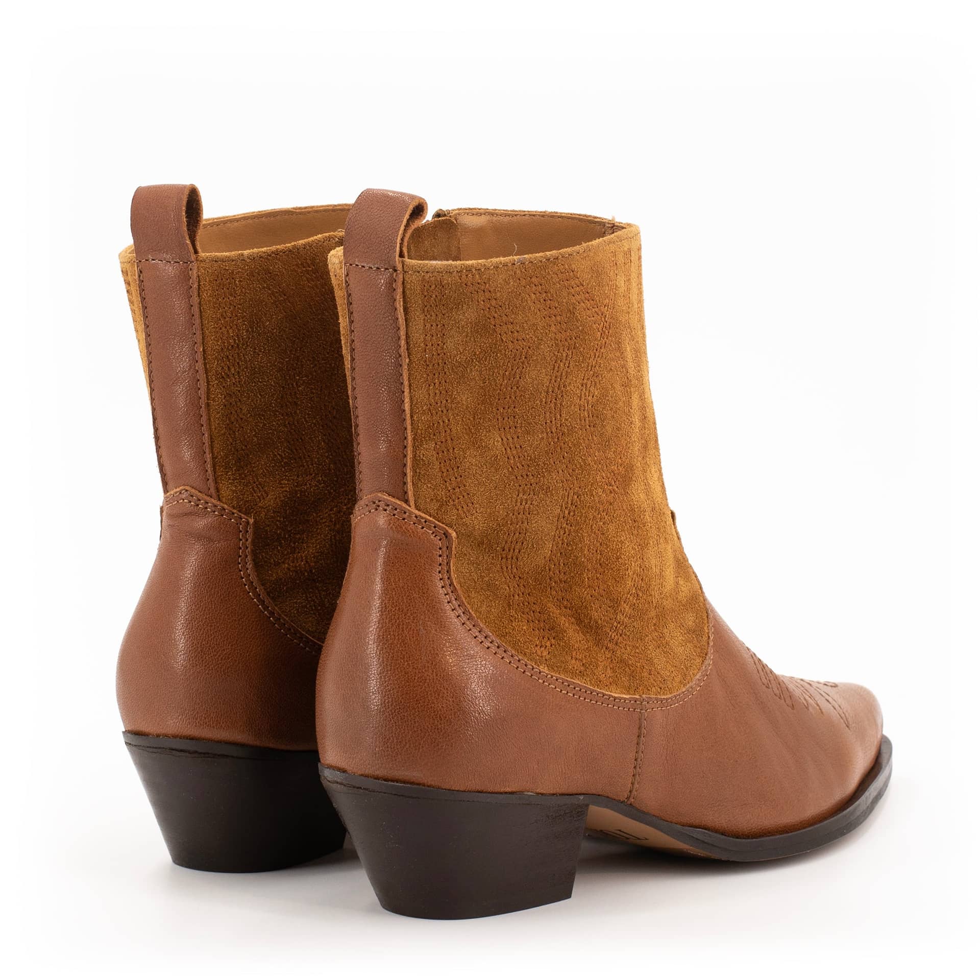 TORAL SUEDE WESTERN BOOTIES made by Toral