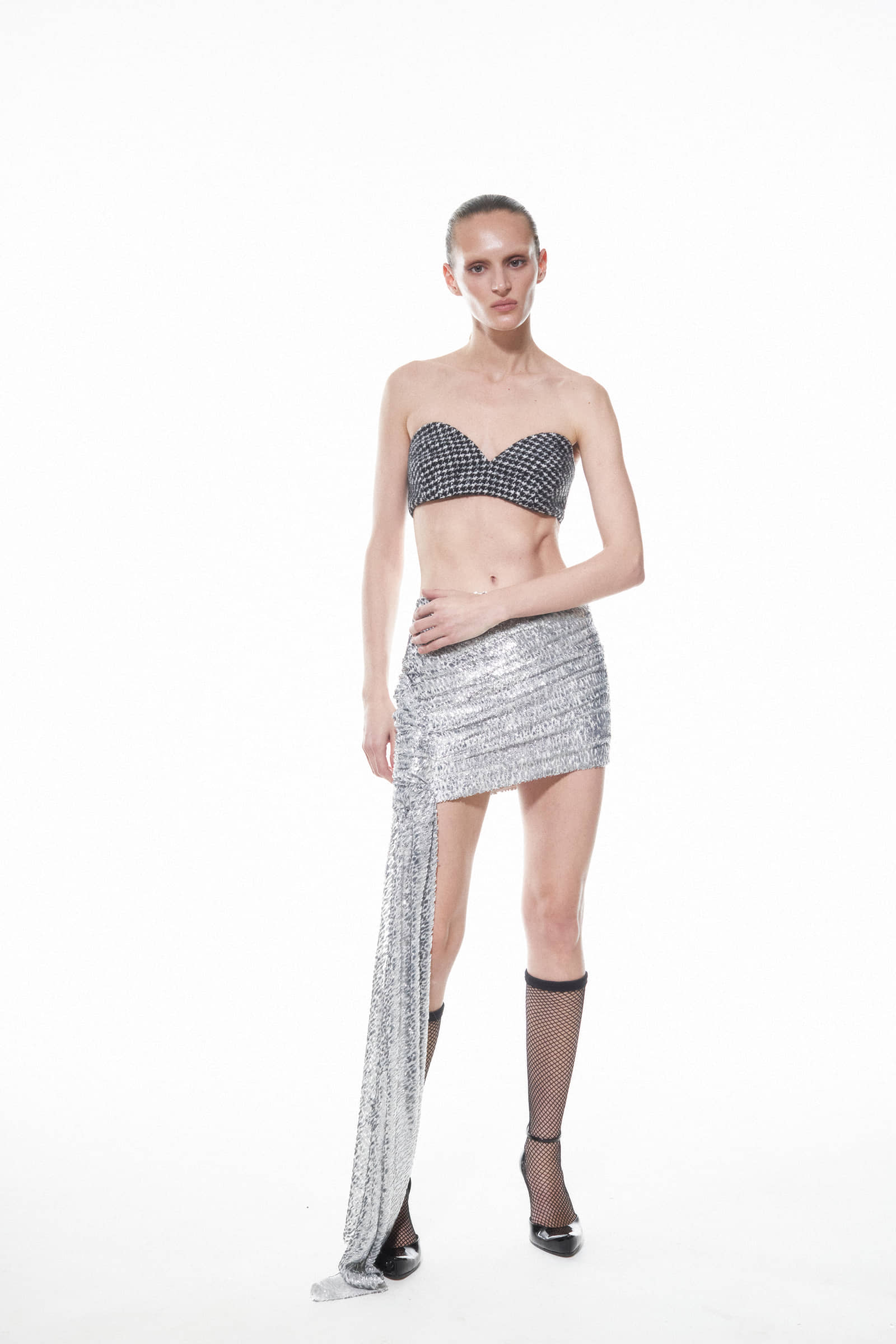 HOUNDSTOOTH BRALETTE in Black made by NUÉ