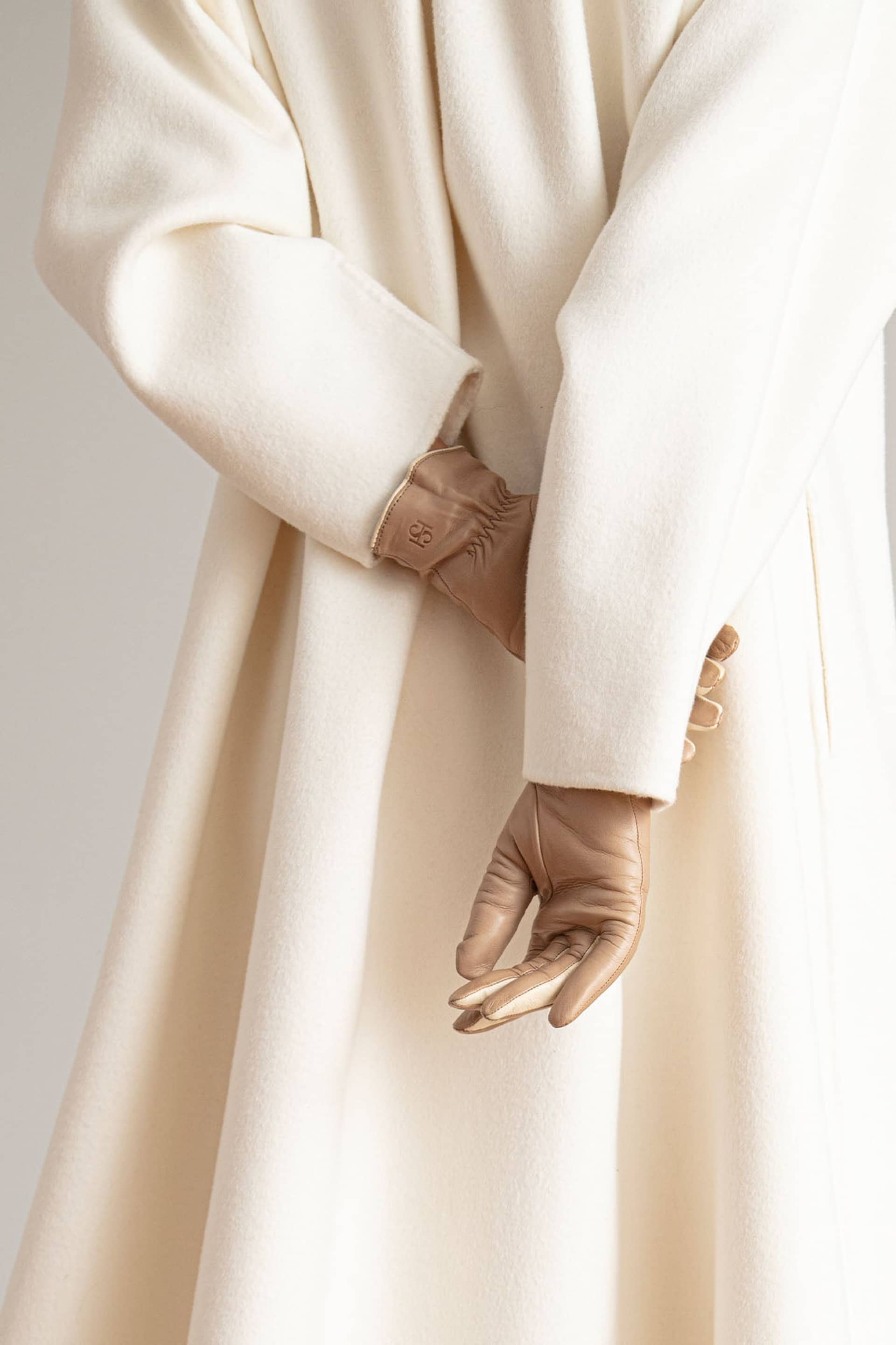 Statement Beige made by Handsome Stockholm