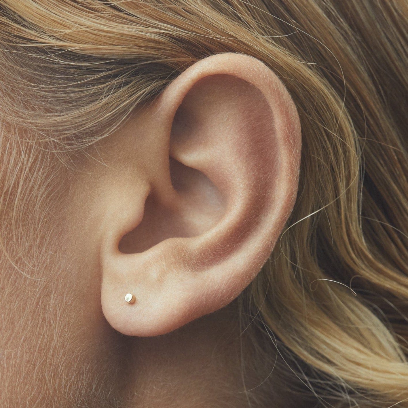 FULL MOON LABRET - YELLOW GOLD made by ENNUI