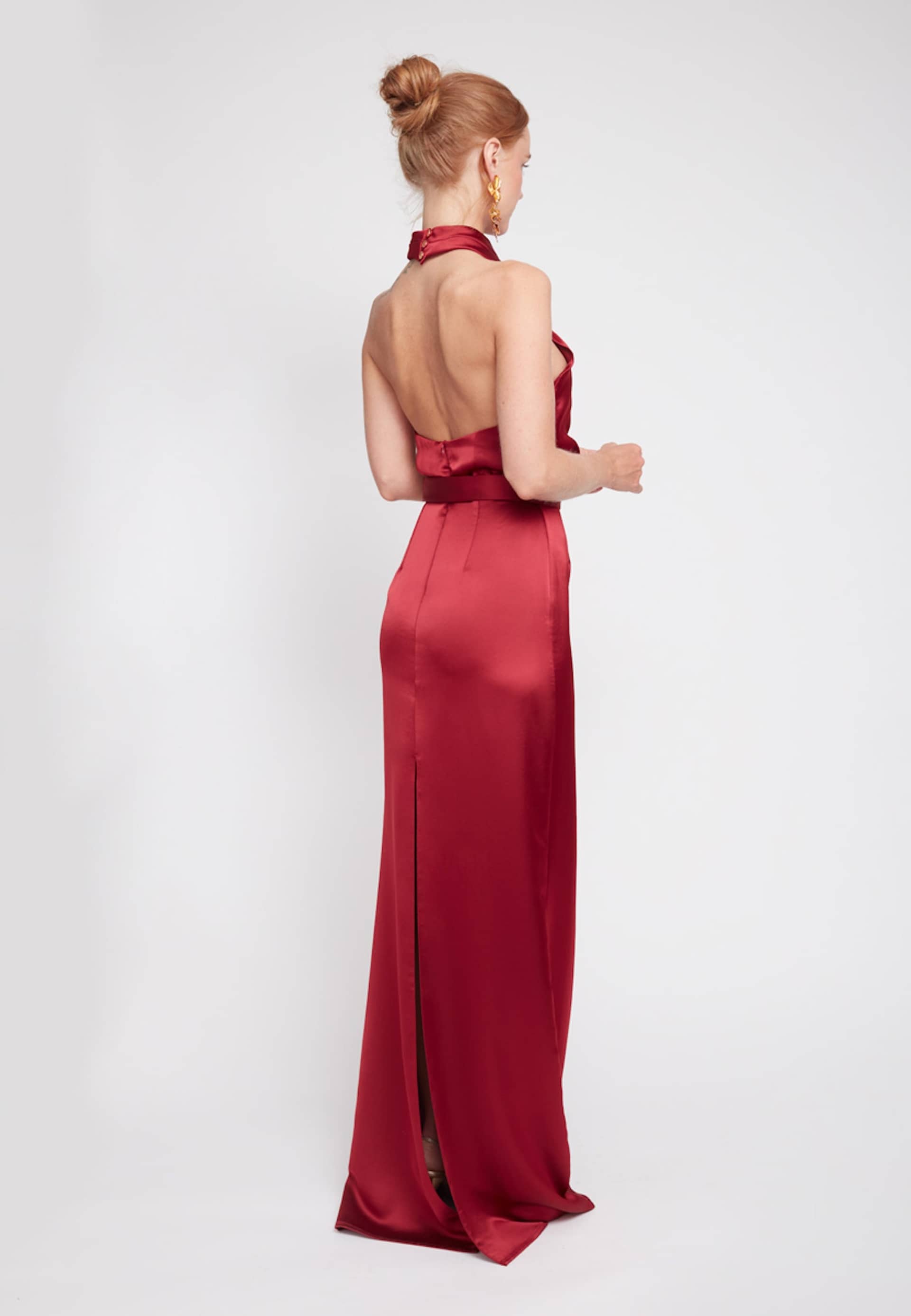 ALIUR deep red maxi evening dress with X neck made by UNDRESS