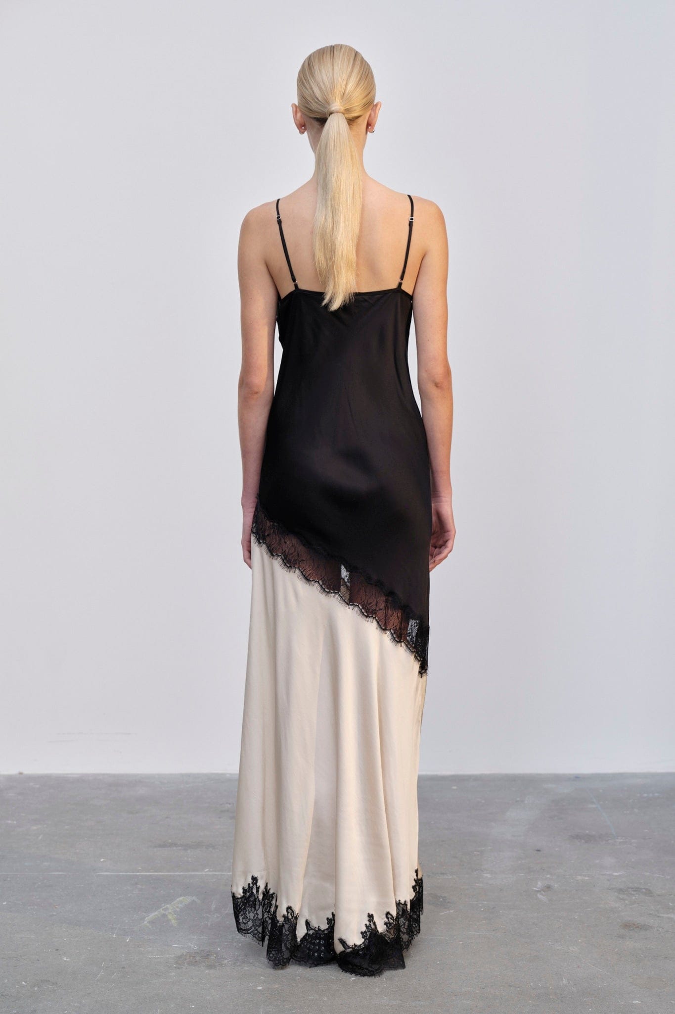 Nelly Dress - Creme / Black made by HERSKIND