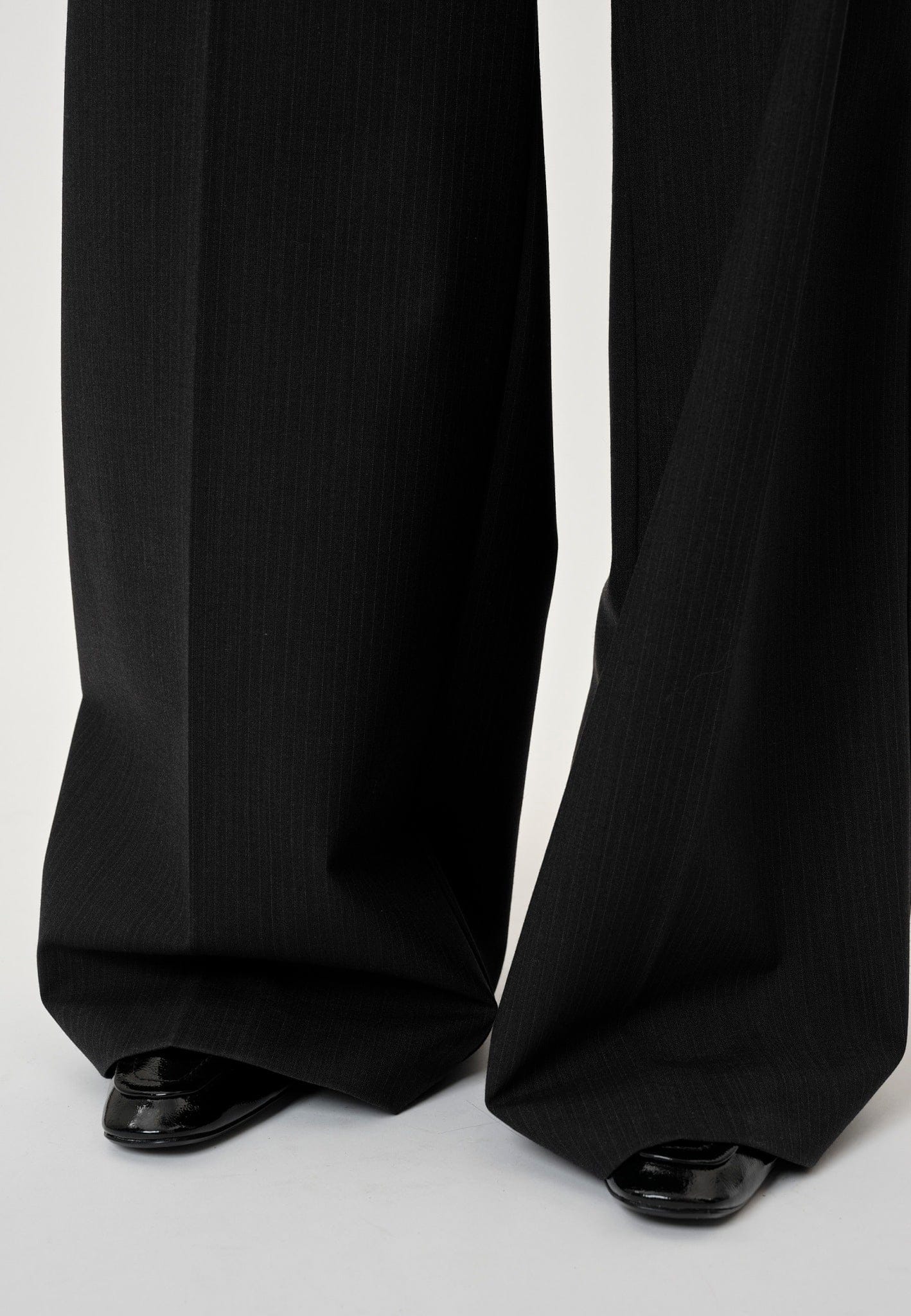 Kelly Pants - Dark Grey Pinstripe made by HERSKIND