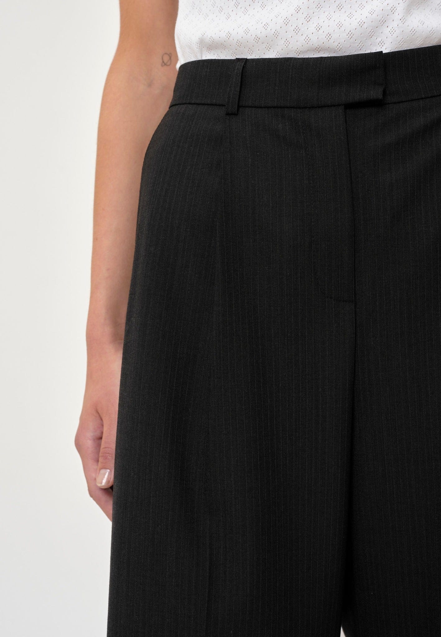 Kelly Pants - Dark Grey Pinstripe made by HERSKIND