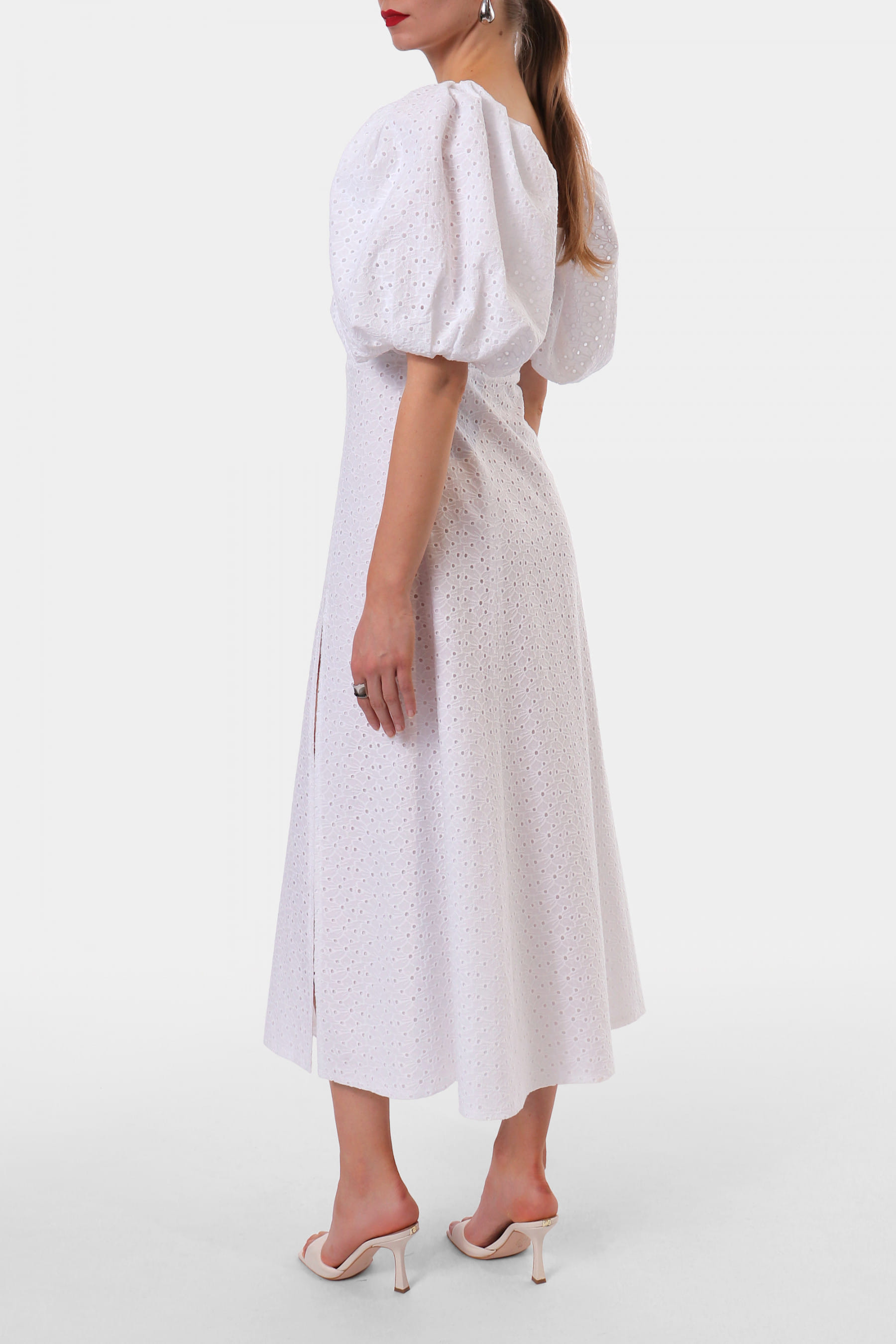 Dress Zoja Embroidered White made by HALEWSKI