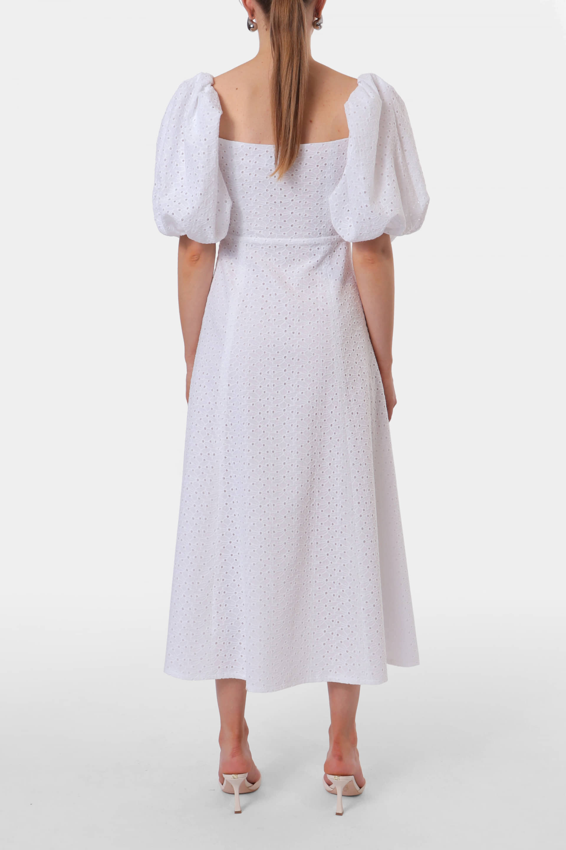 Dress Zoja Embroidered White made by HALEWSKI