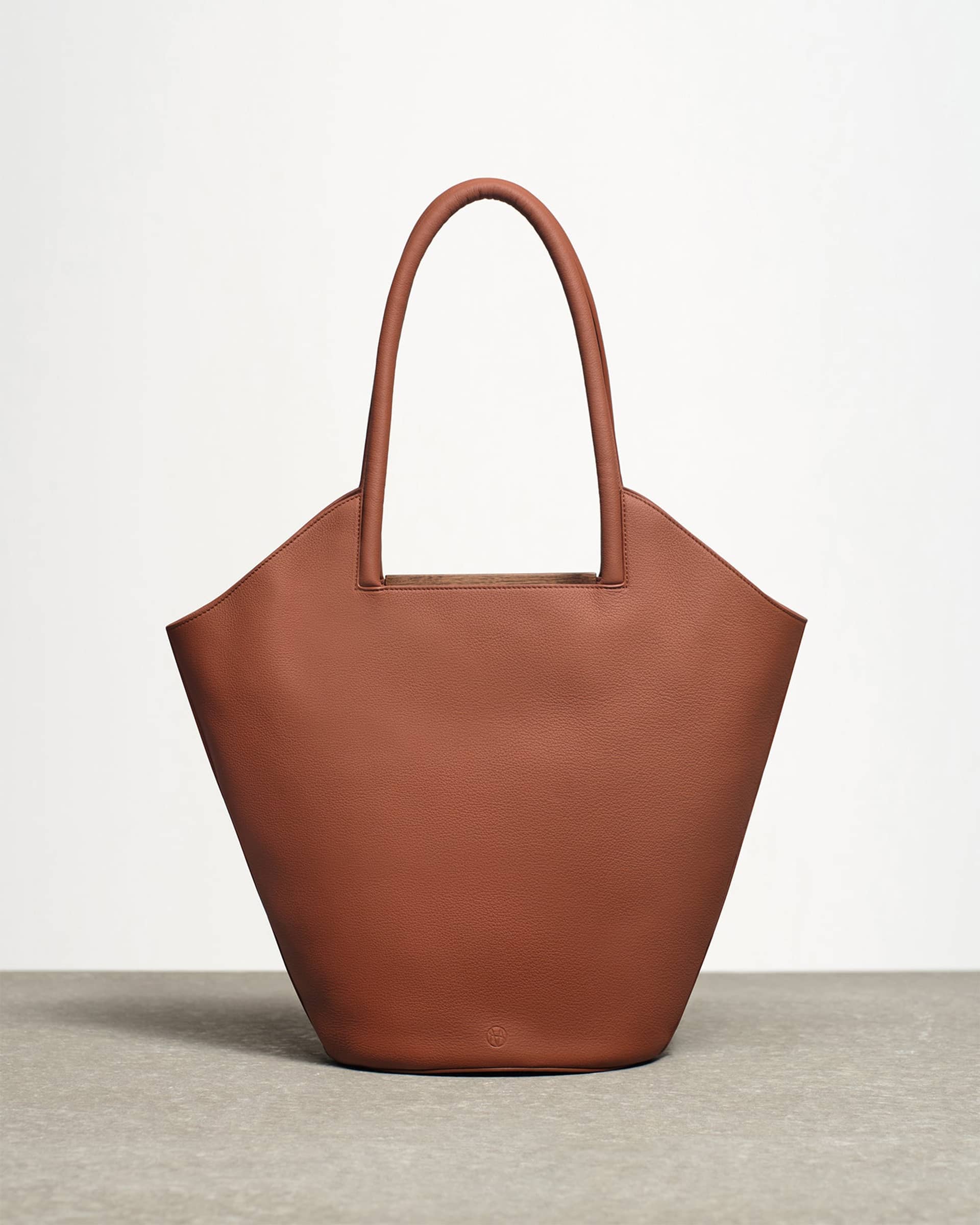 Garden Tote in Brown made by mas