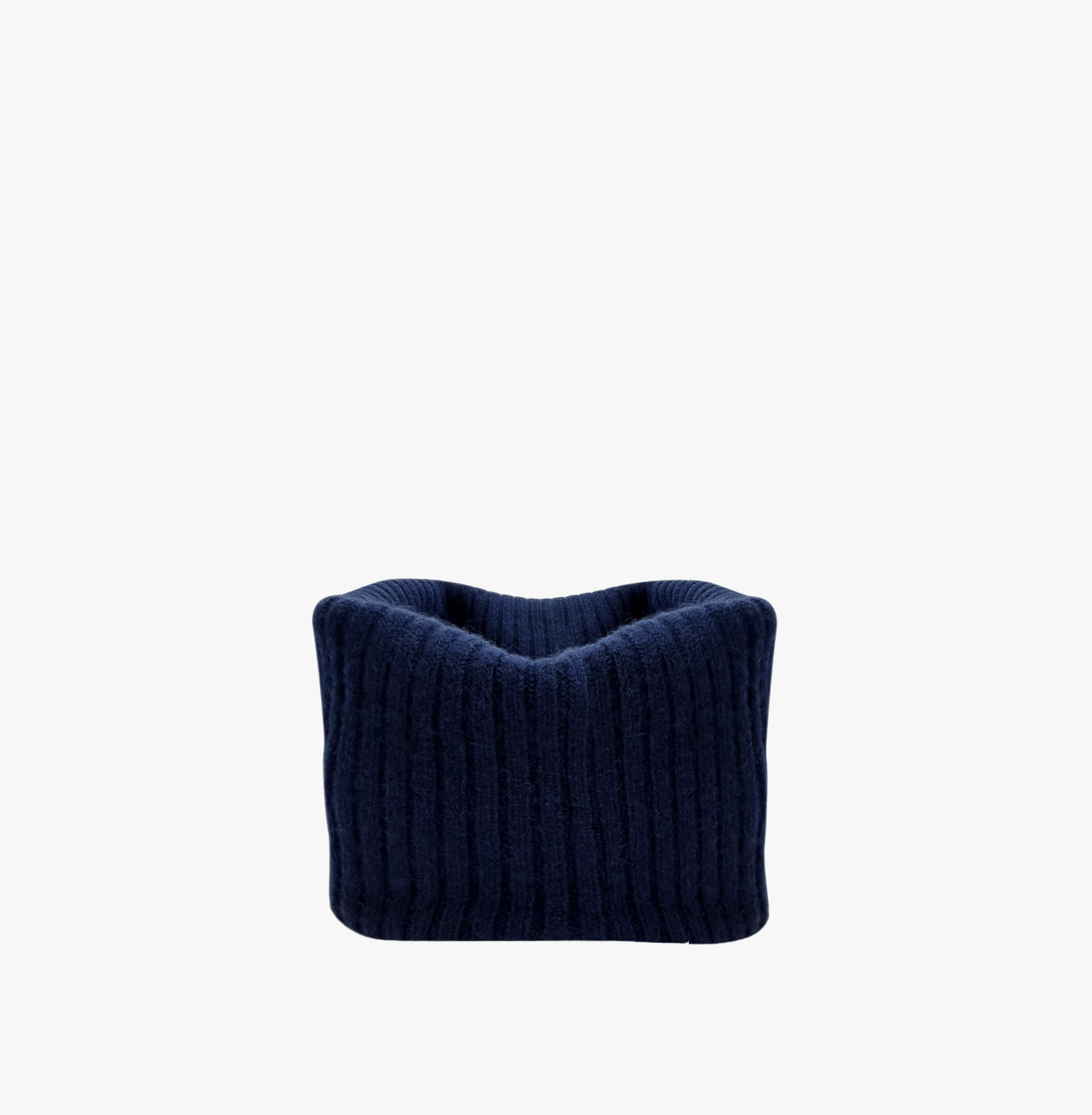 Neck Warmer Cashmere Short Navy made by YLIANA YEPEZ