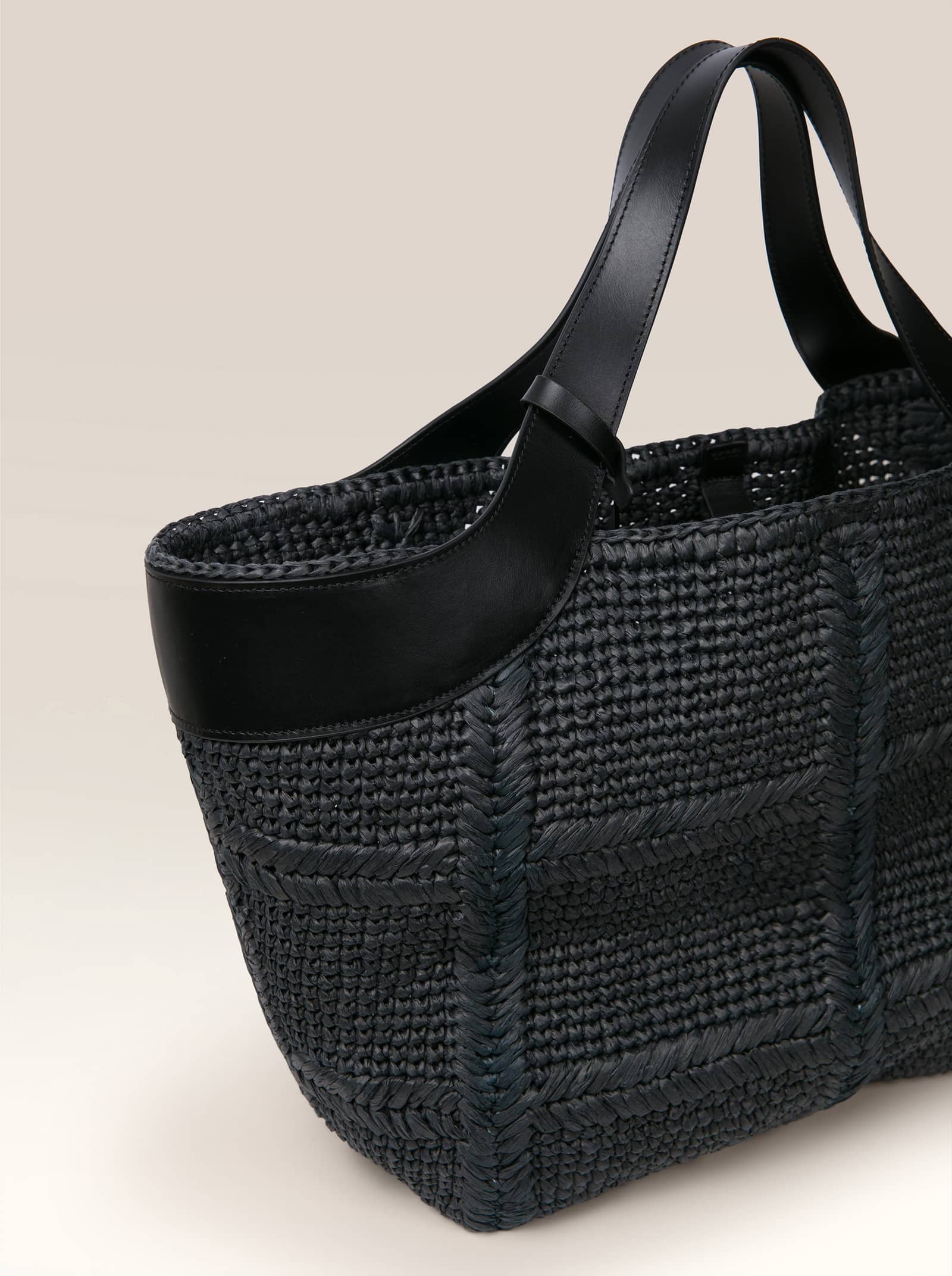 Mare Siyah made by Maven Bag