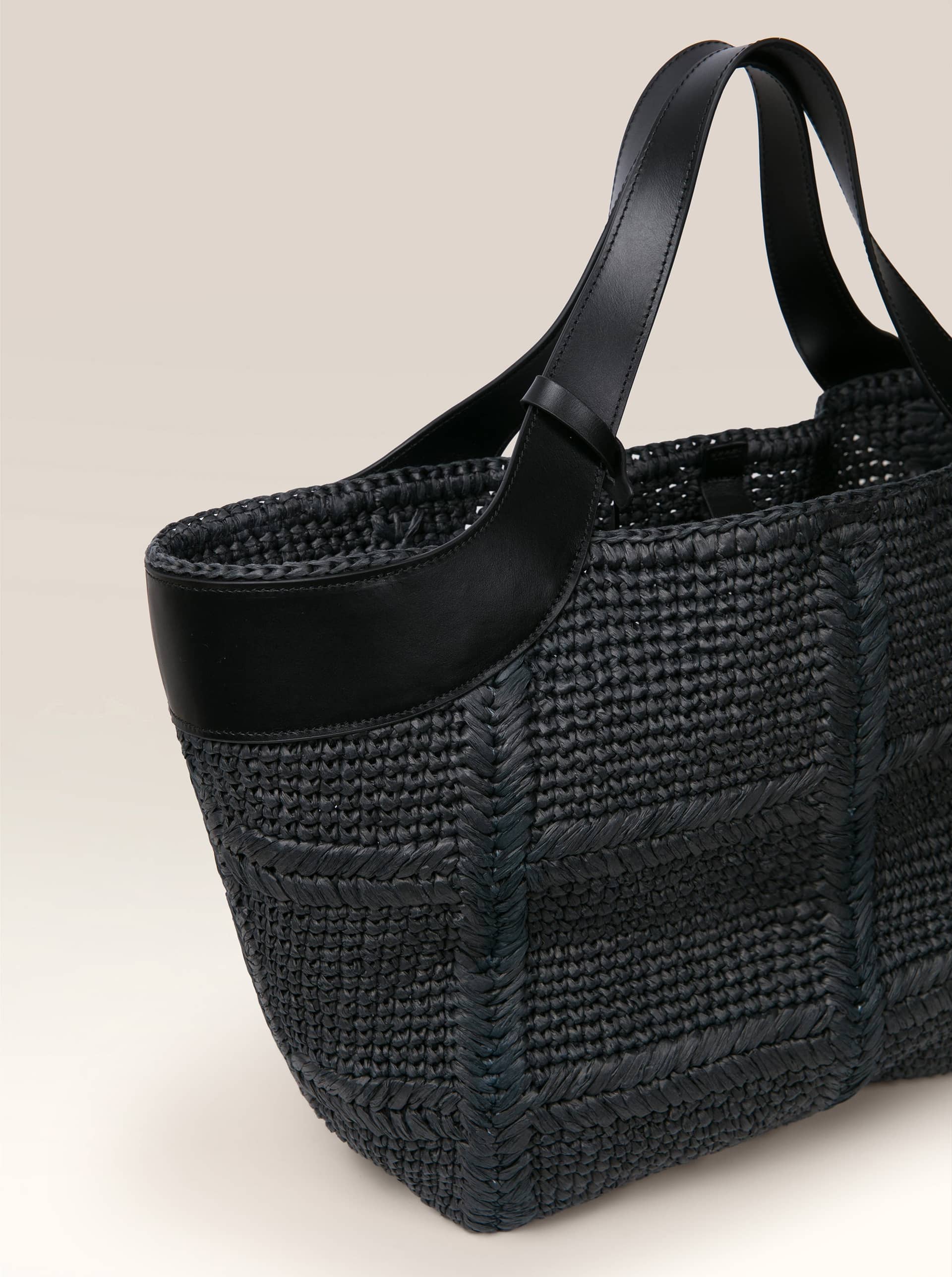 Mare Siyah made by Maven Bag