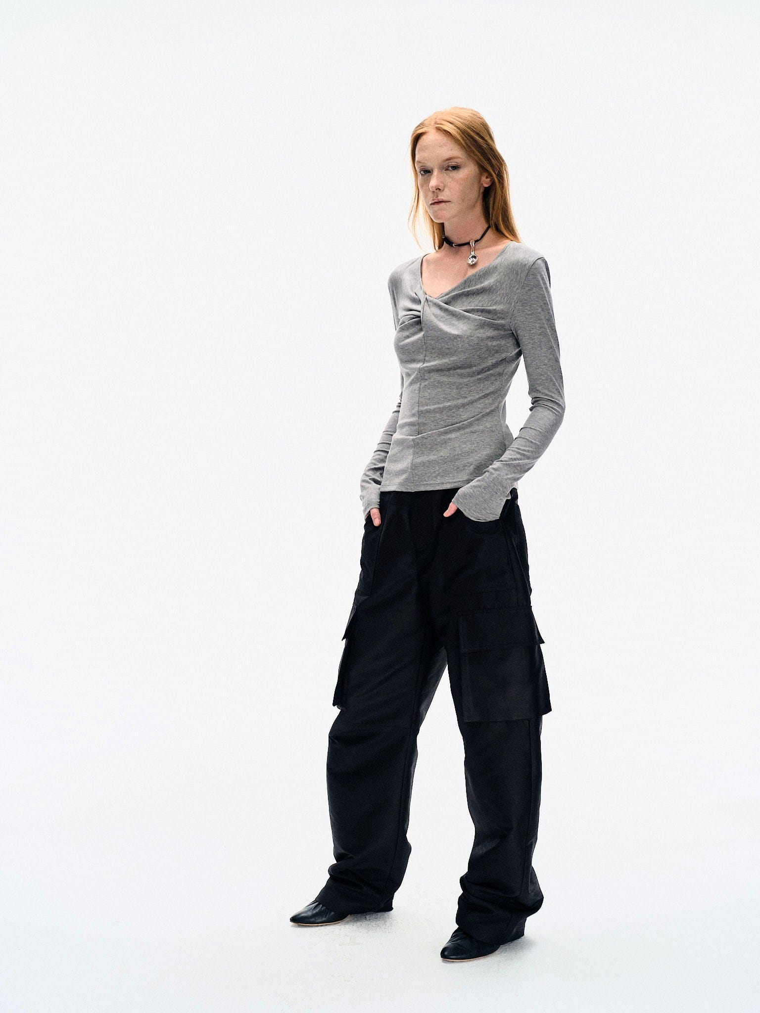 BLACK SATIN-FINISH CARGO TROUSERS made by YIBRI