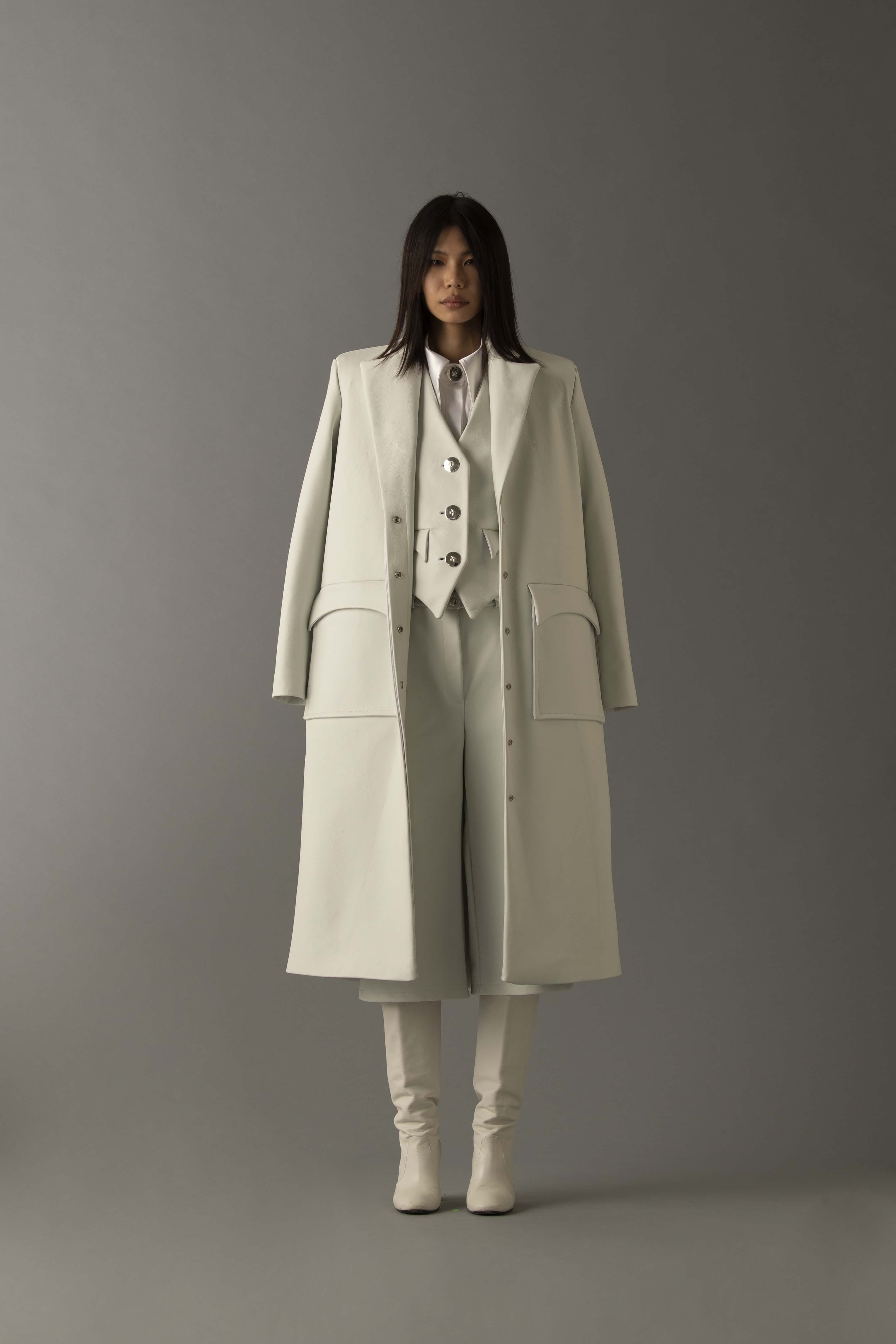 ICE LEATHER COAT in White made by Vestiaire d'un Oiseau Libre
