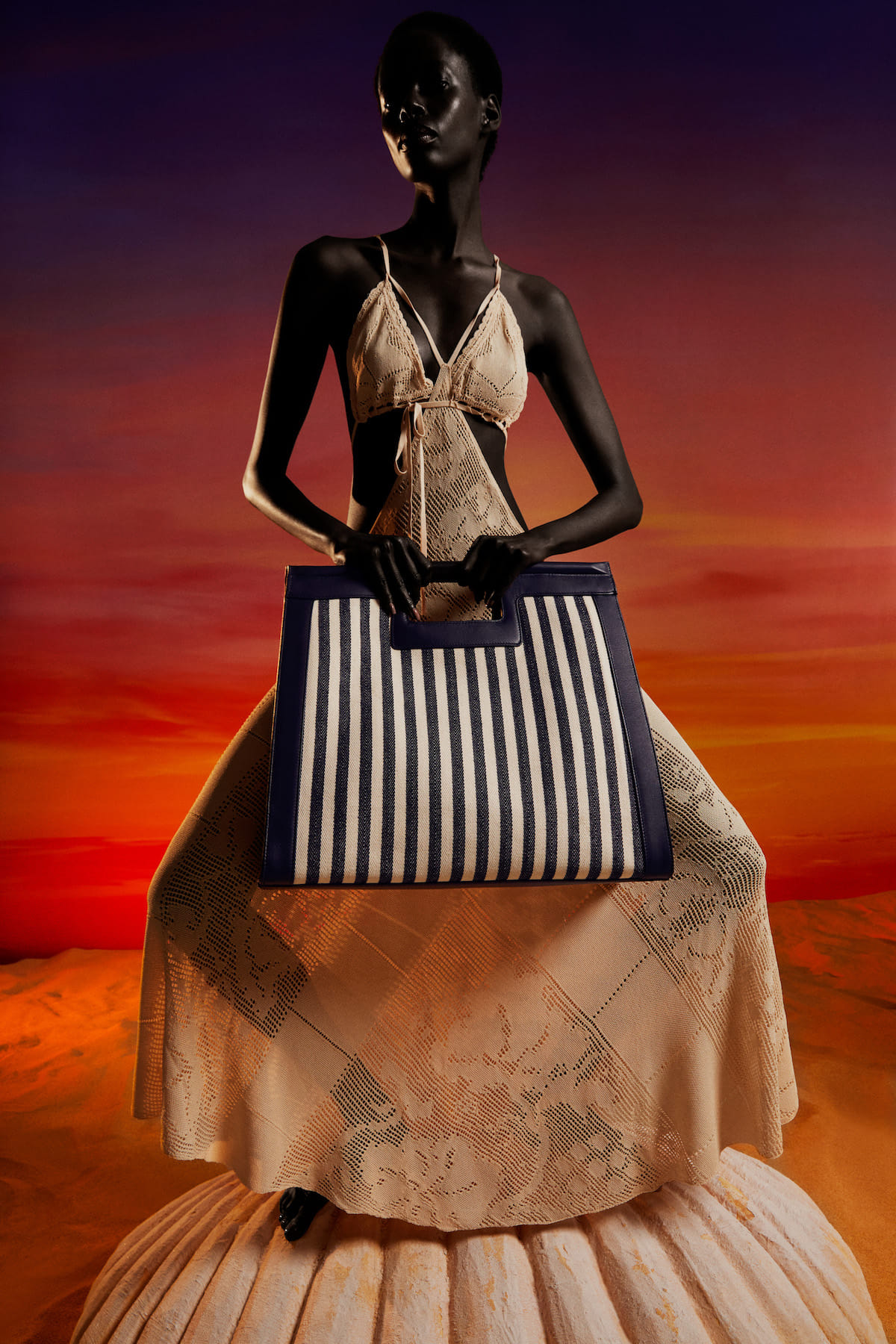 Maya Beach Bag Navy in Black made by Maven Bag