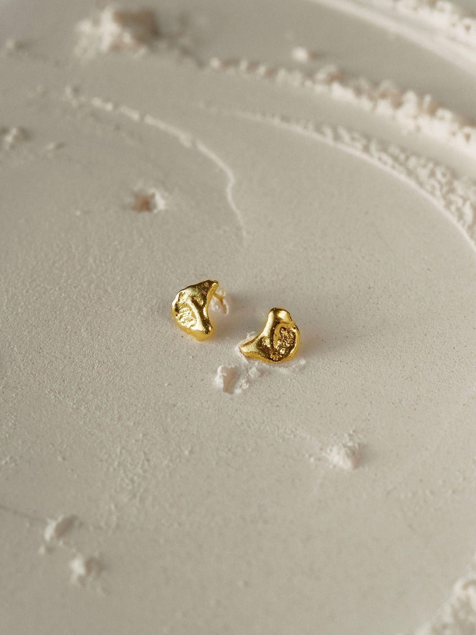 Talisman Half Moon Earrings Gold made by Eva Remenyi