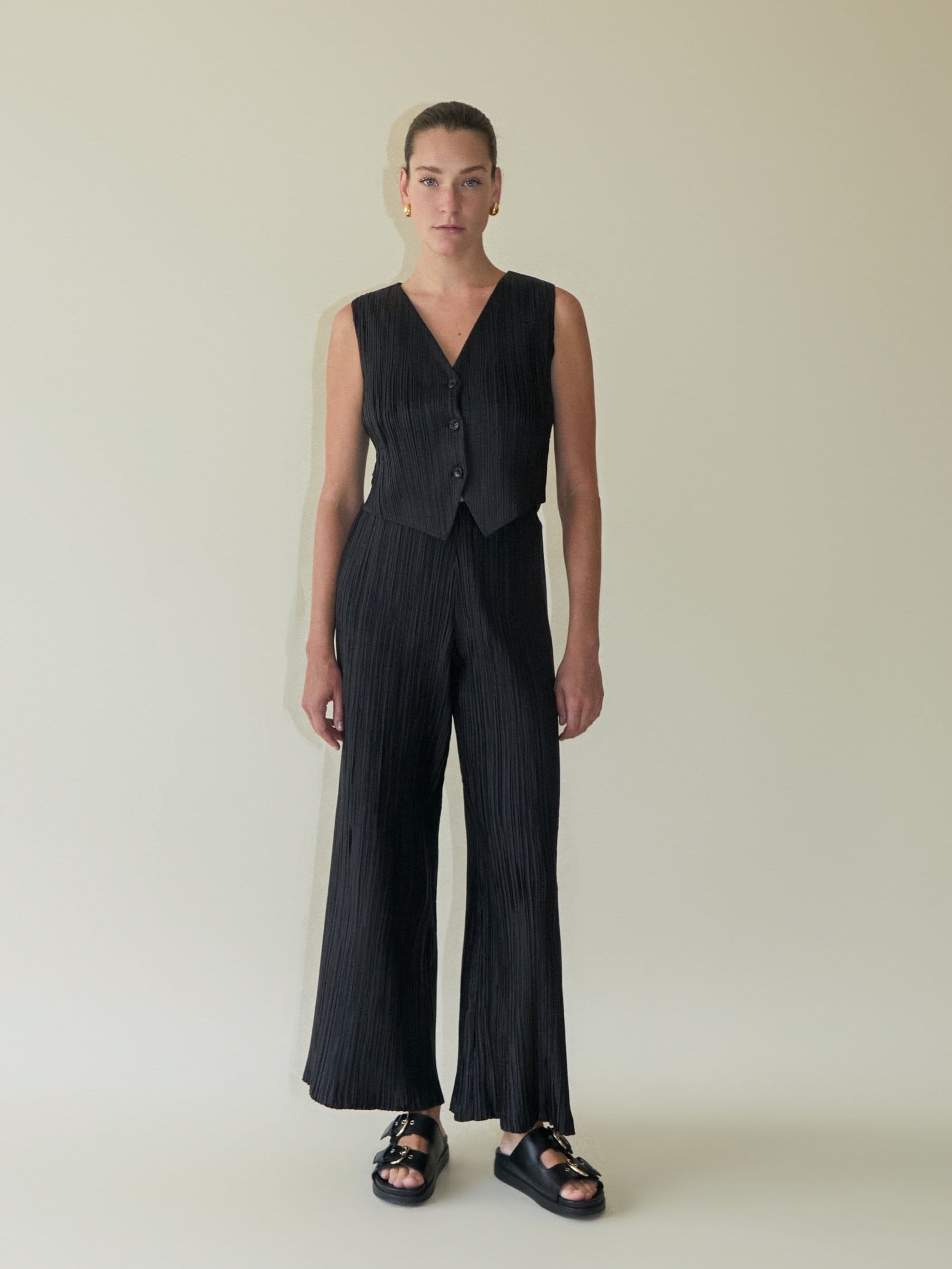 Tree Bark Classic Waistcoat made by CAHAYA STUDIOS