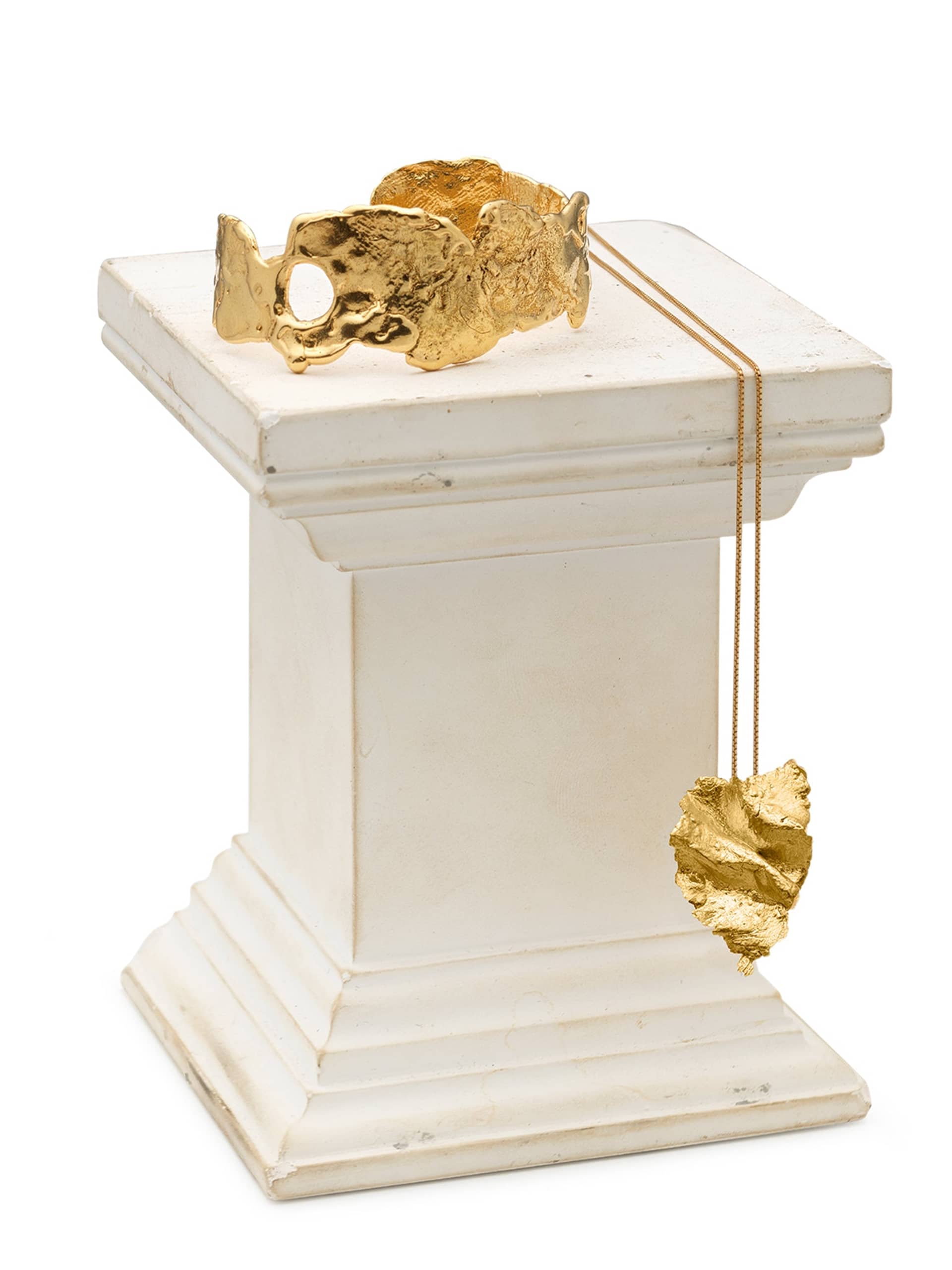 Talisman Moon Bracelet Gold in Gold made by Eva Remenyi