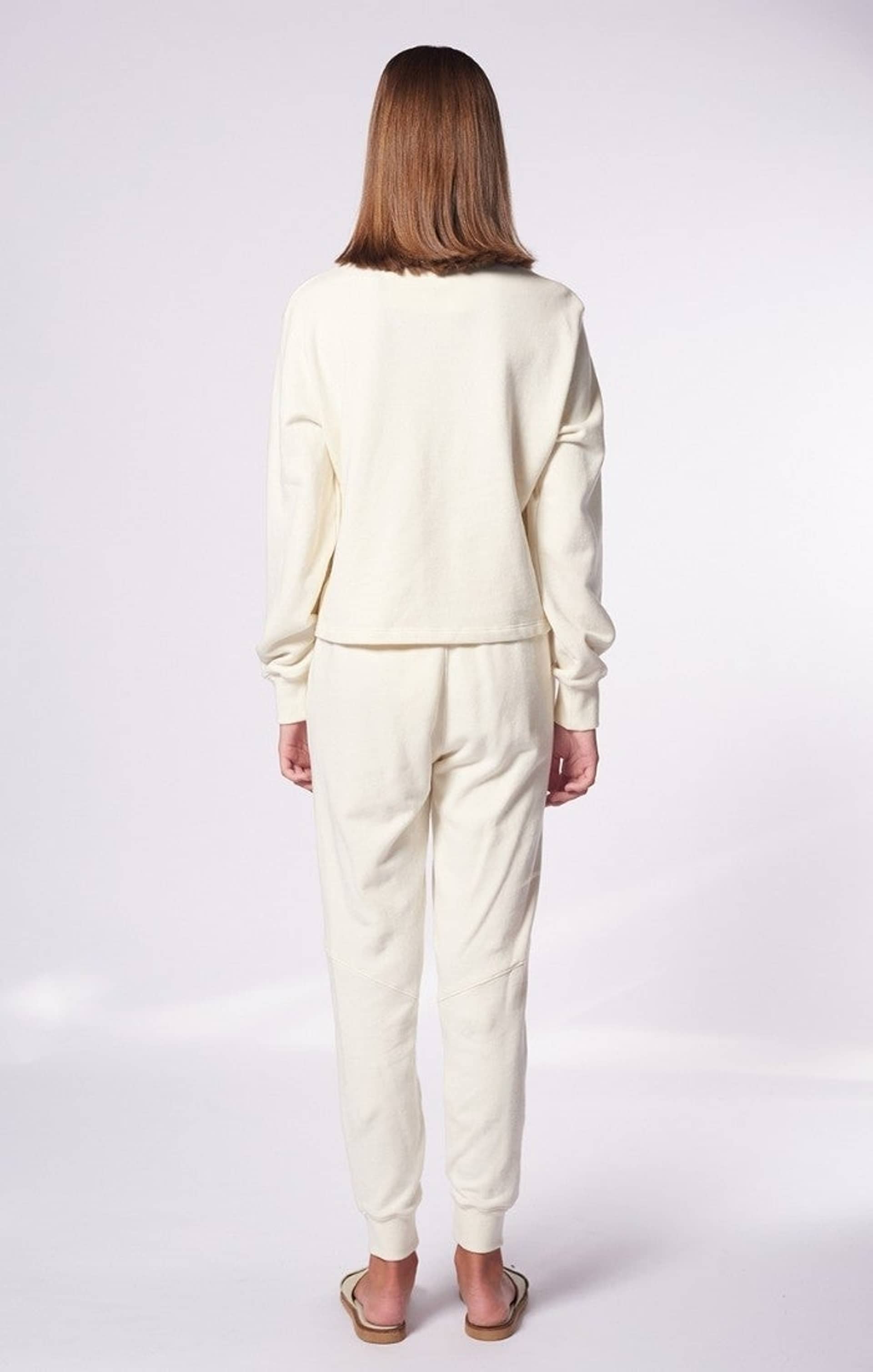 Kay Pacha Set in White made by AYNI