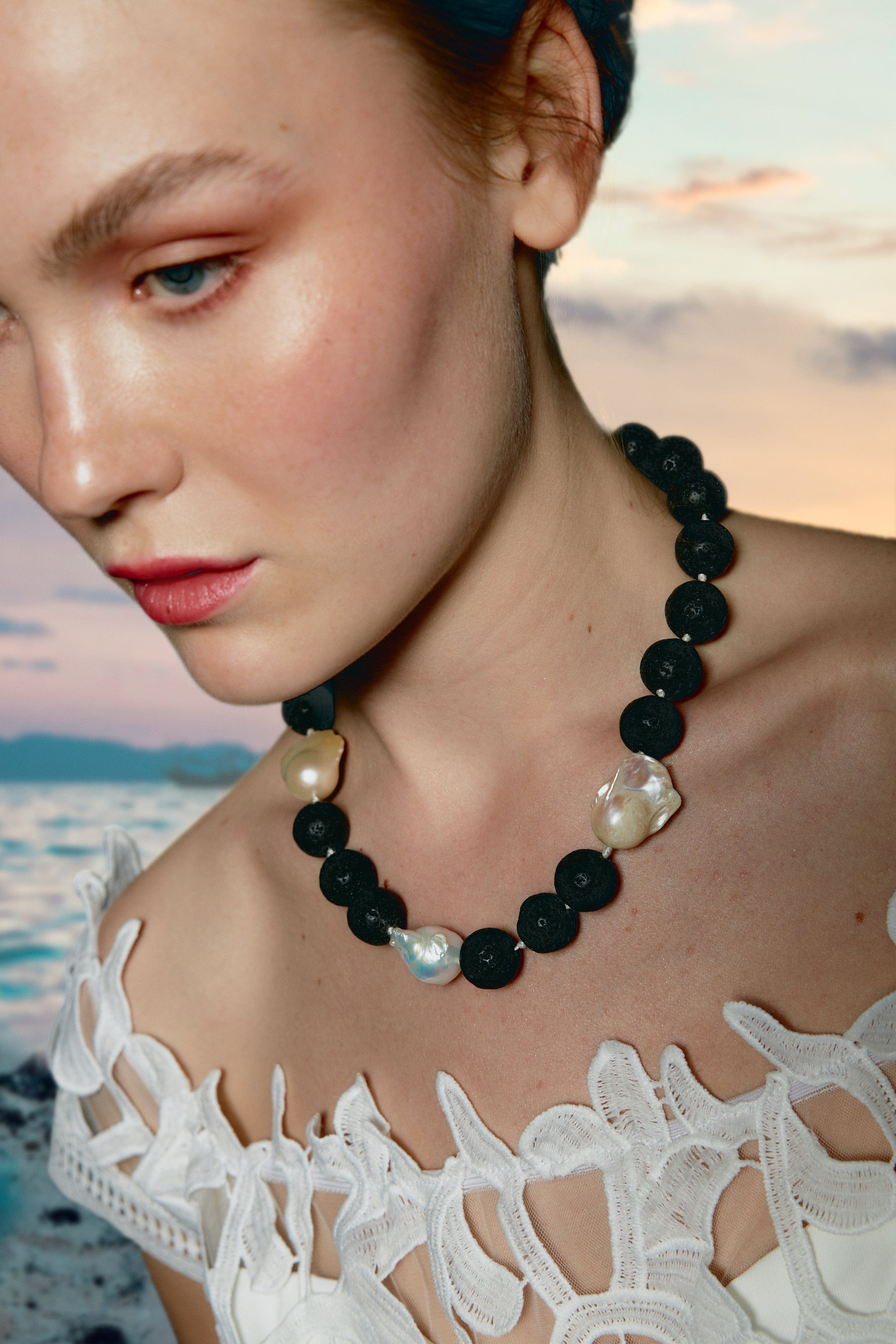 Daphnie necklace in volcanic stone and mother pearl made by Phialebel