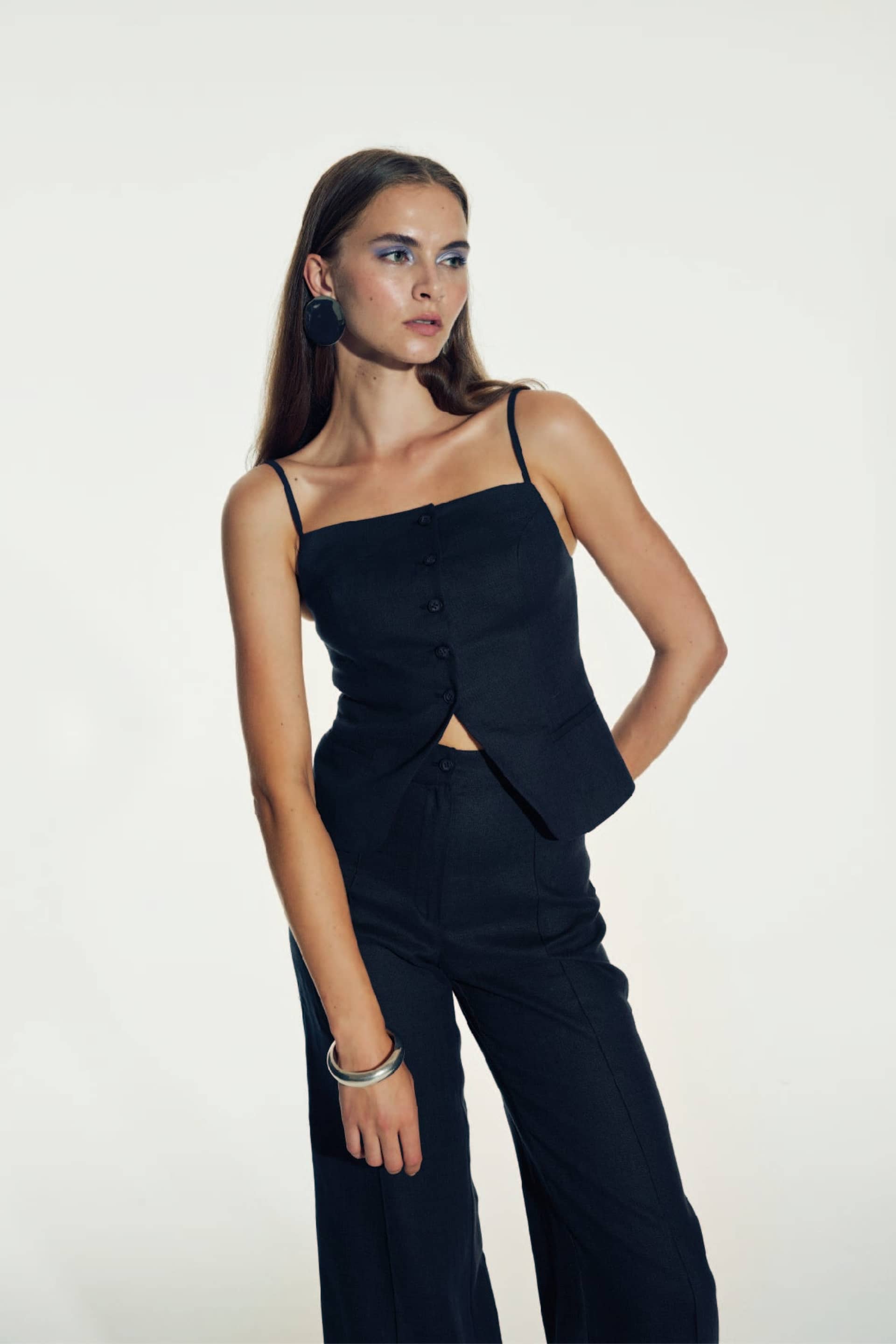 Millie Linen Trousers in Dark Navy made by Nazli Ceren