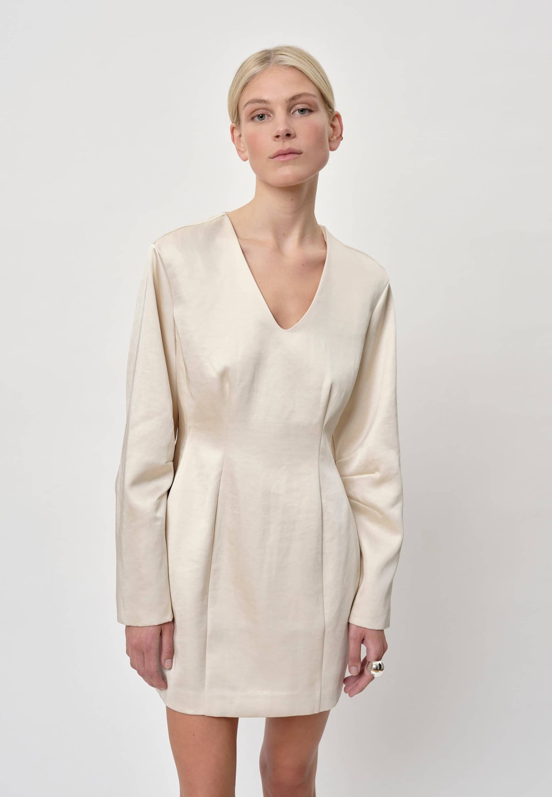 Yasmin Dress - Creme made by HERSKIND