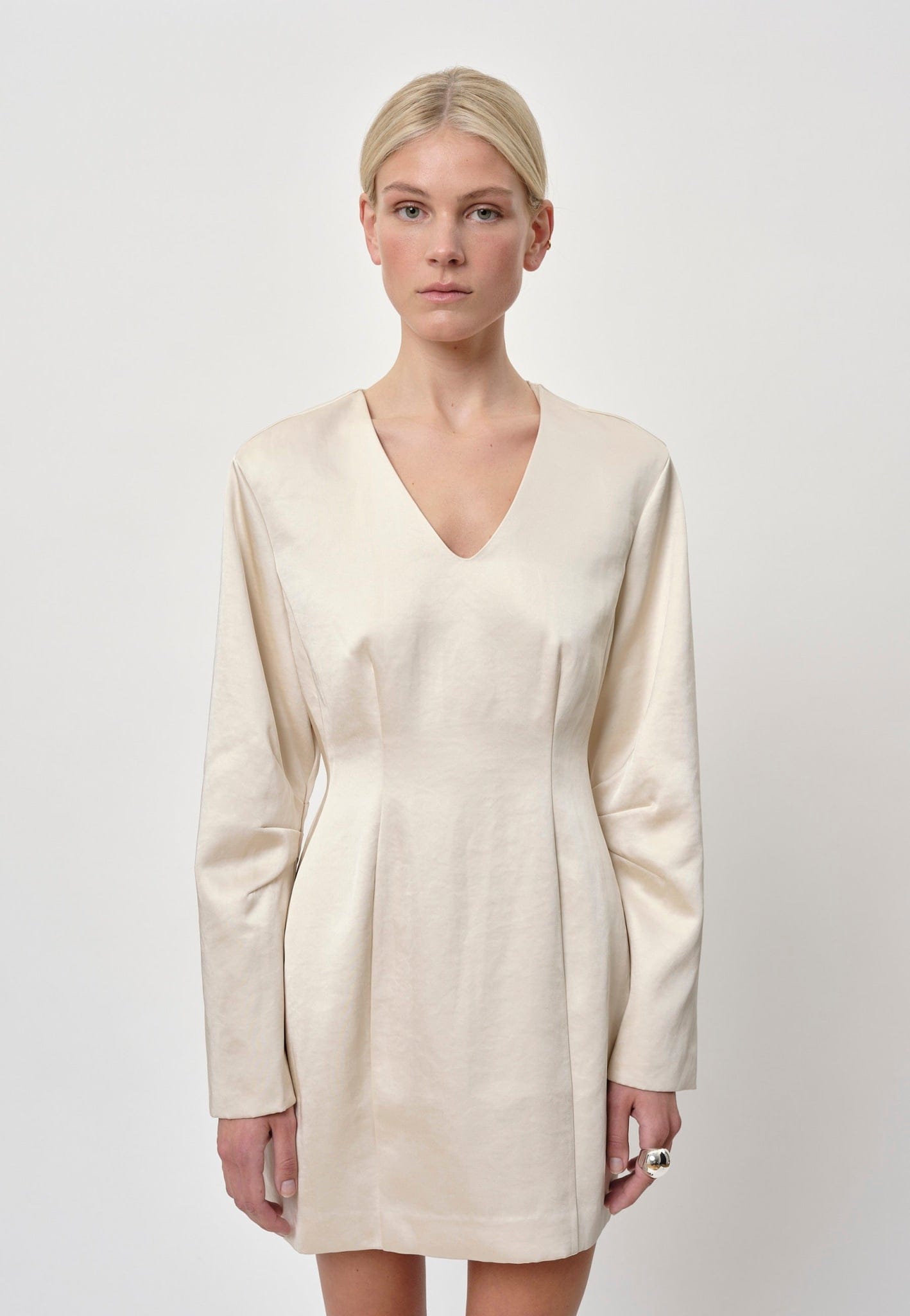 Yasmin Dress - Creme made by HERSKIND