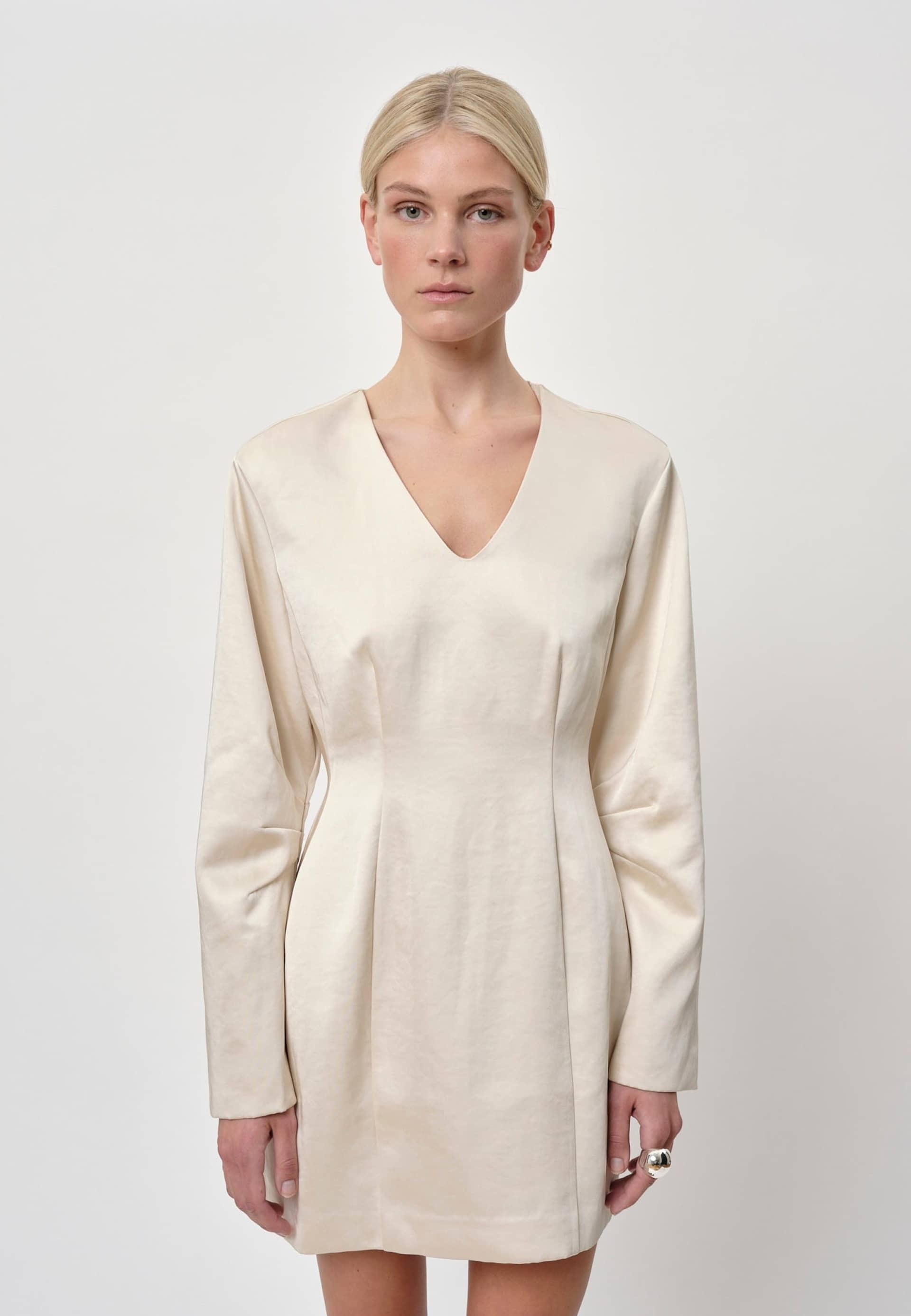Yasmin Dress - Creme made by HERSKIND