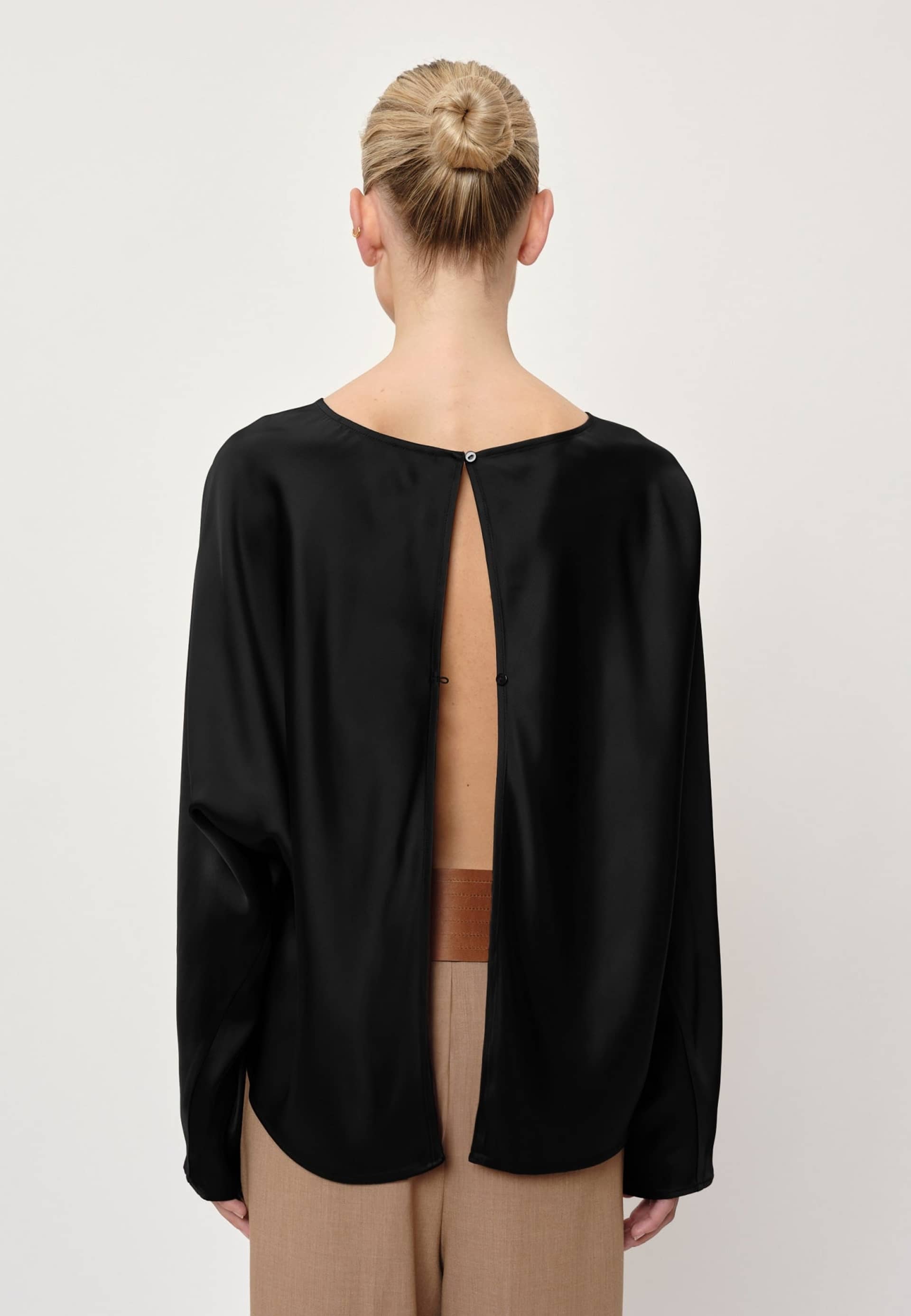 Candy Blouse - Black made by HERSKIND