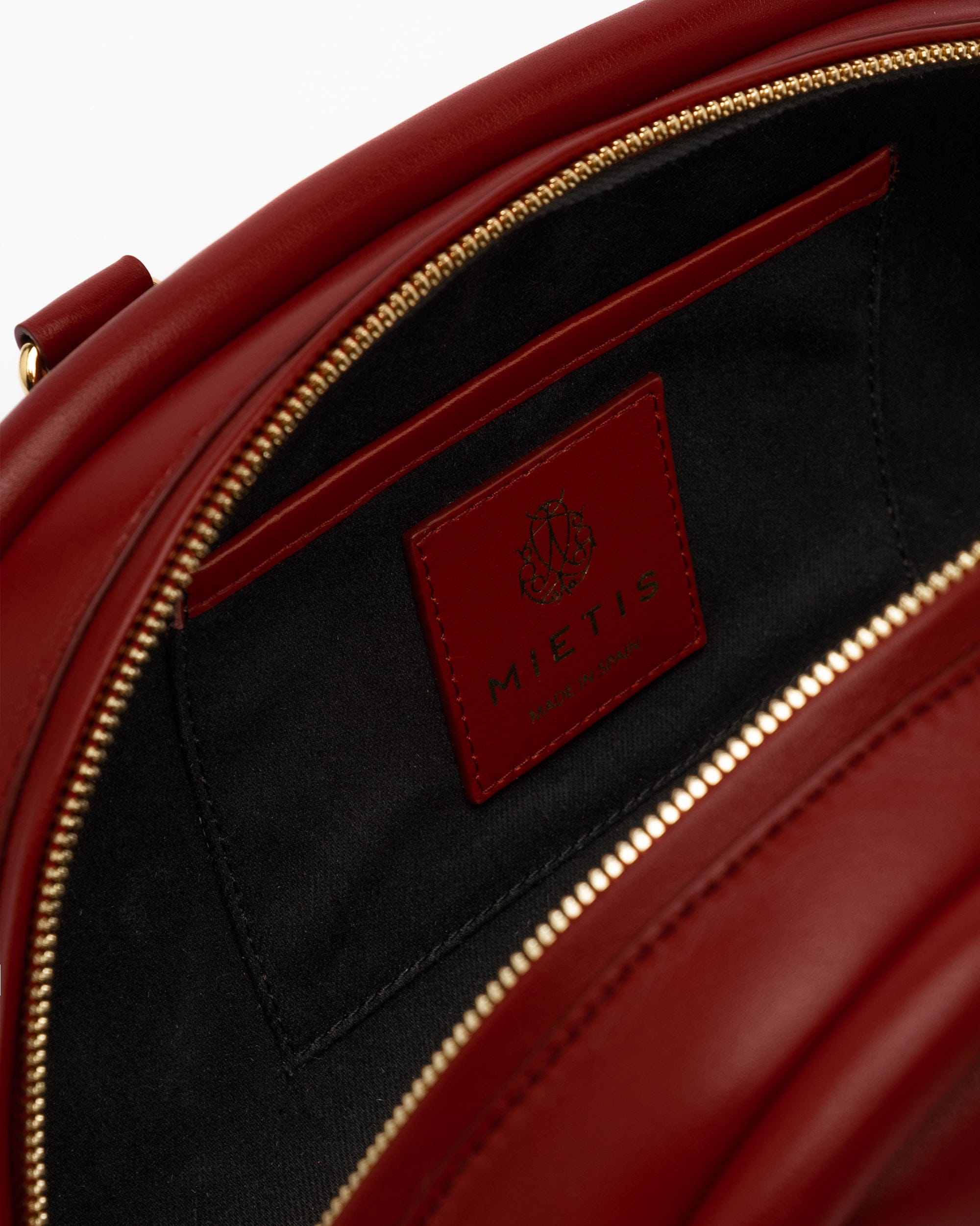 Pluto Wine made by Mietis