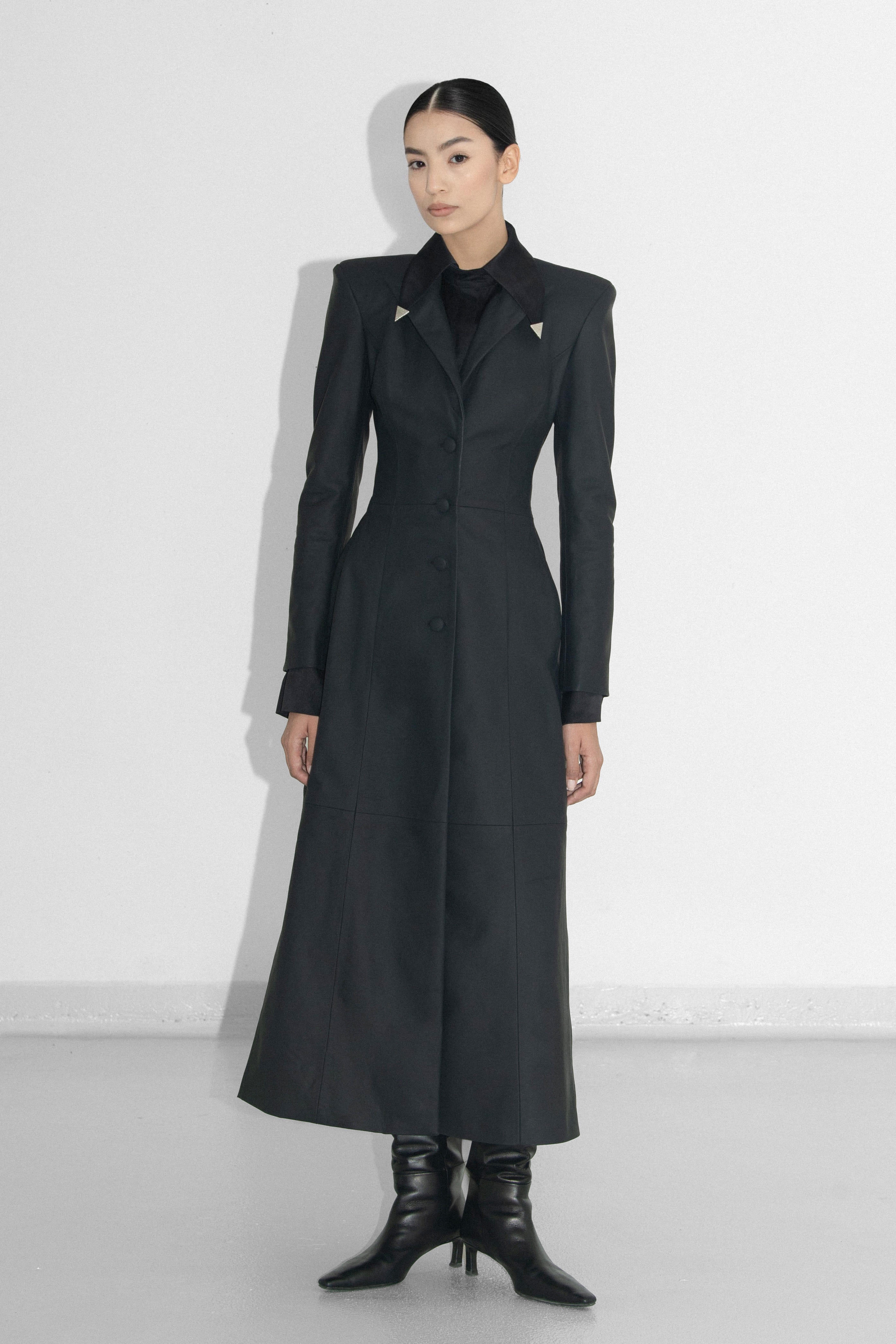 LEATHER MAXI COAT made by Vestiaire d'un Oiseau Libre
