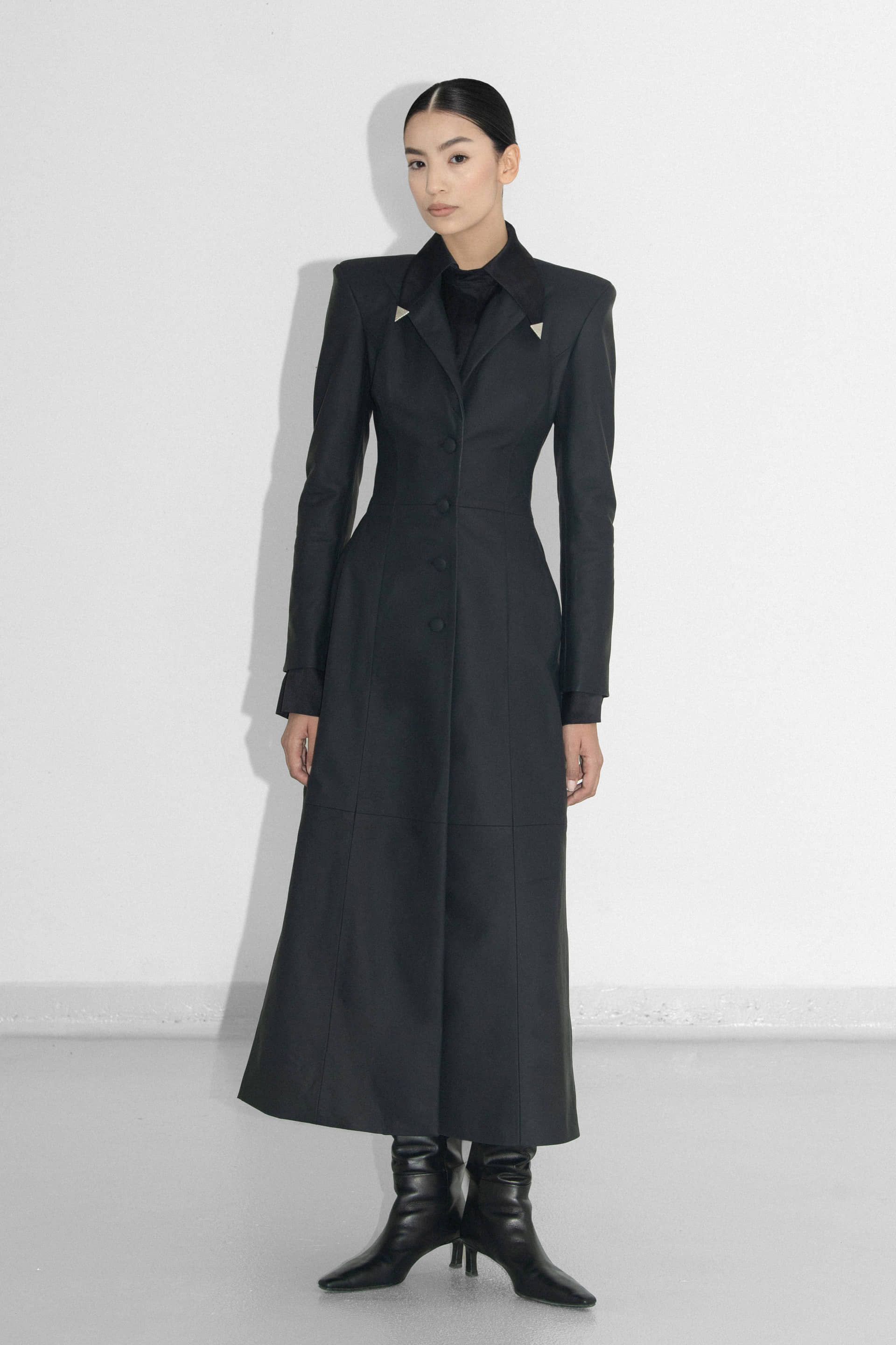 LEATHER MAXI COAT made by Vestiaire d'un Oiseau Libre
