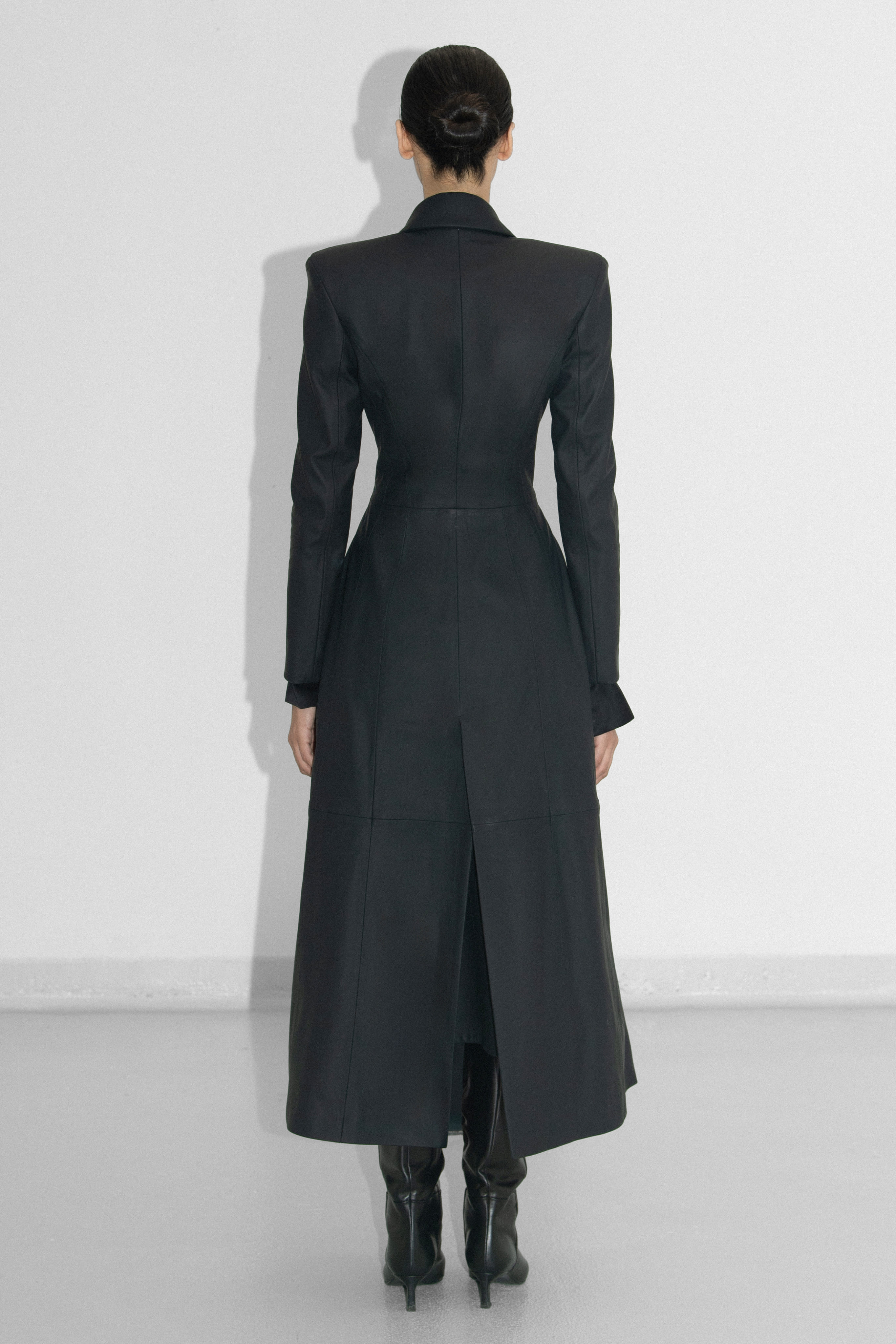 LEATHER MAXI COAT made by Vestiaire d'un Oiseau Libre