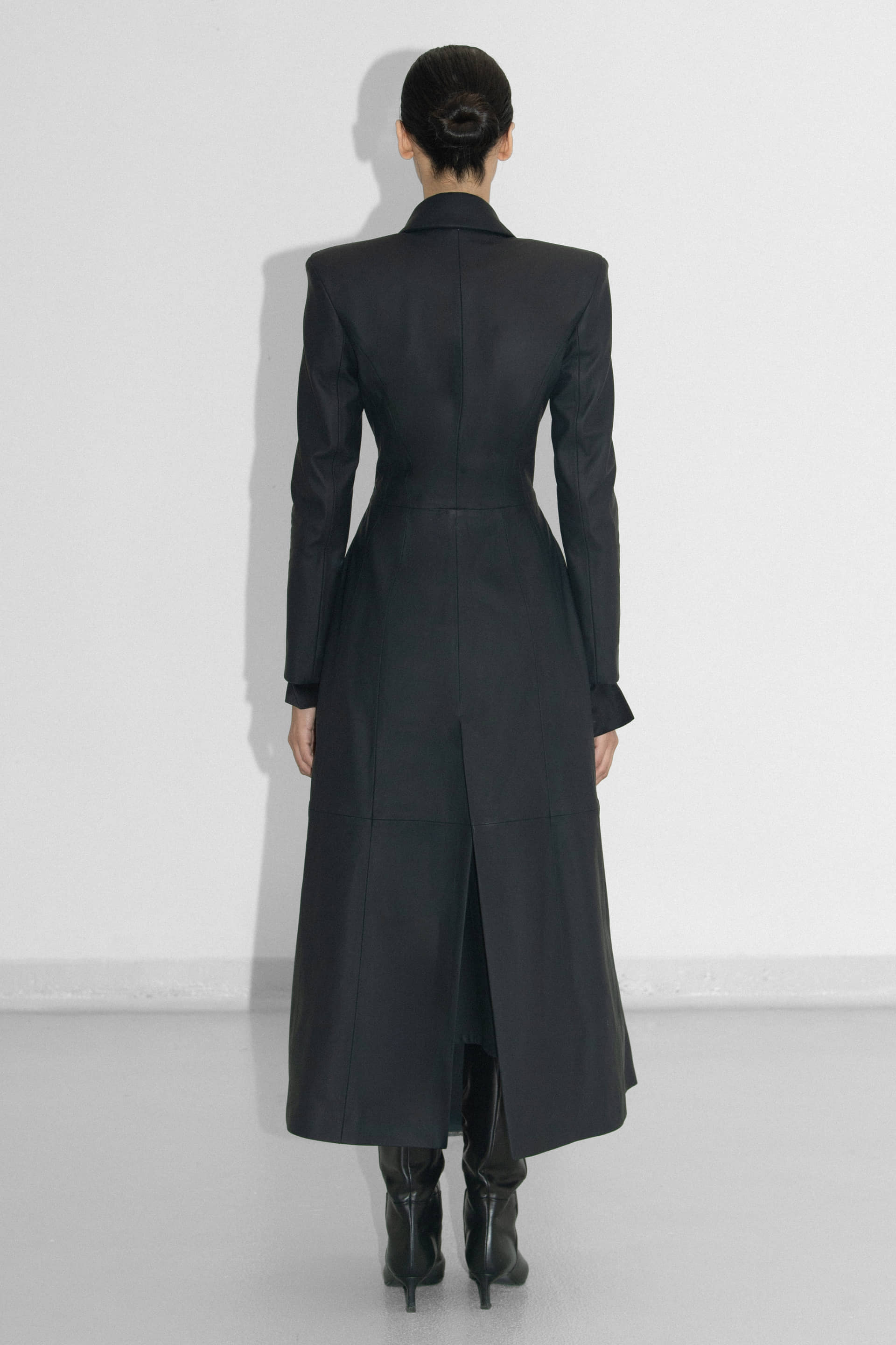 LEATHER MAXI COAT made by Vestiaire d'un Oiseau Libre