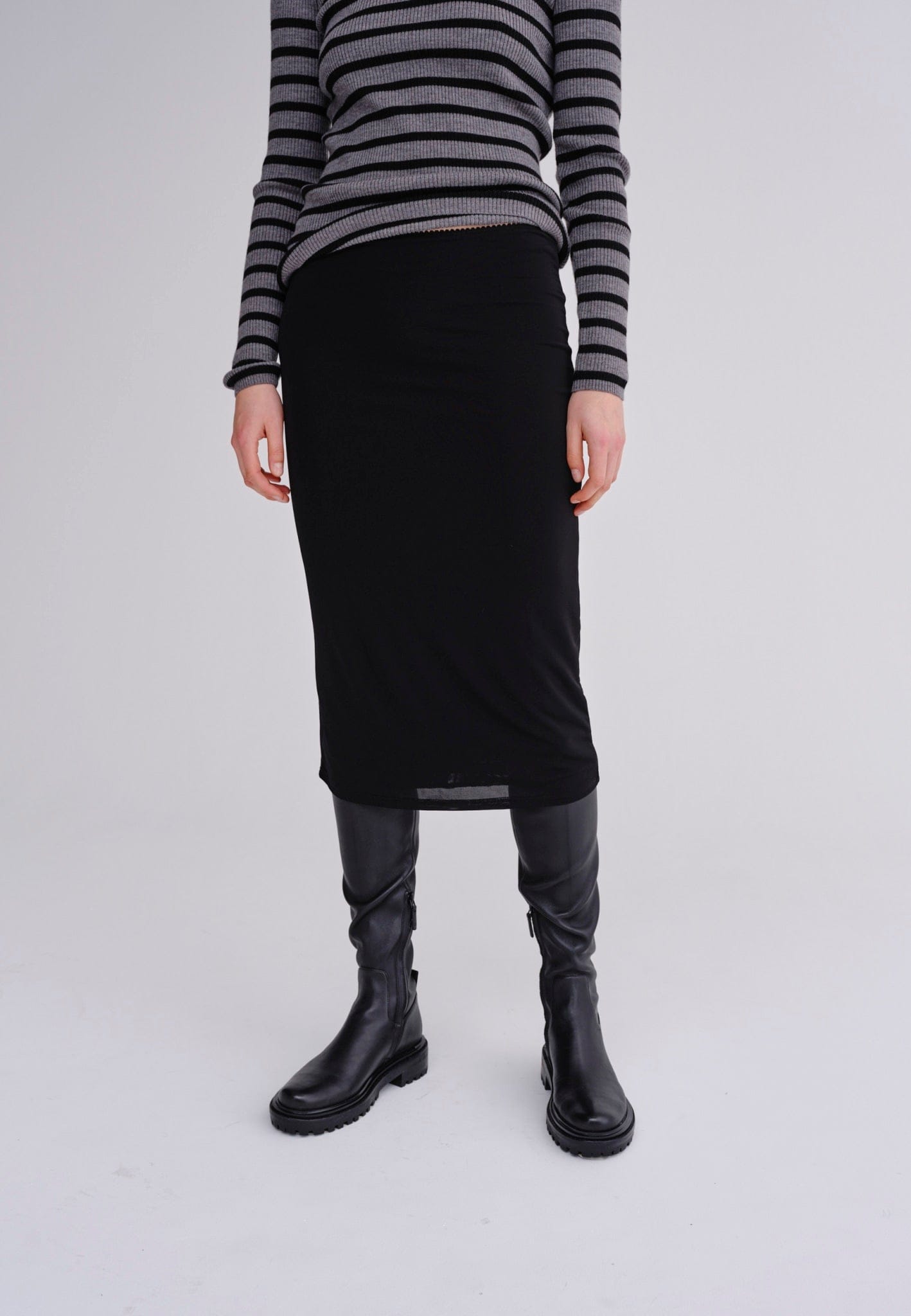 Megan Ltd. Skirt - Black made by HERSKIND