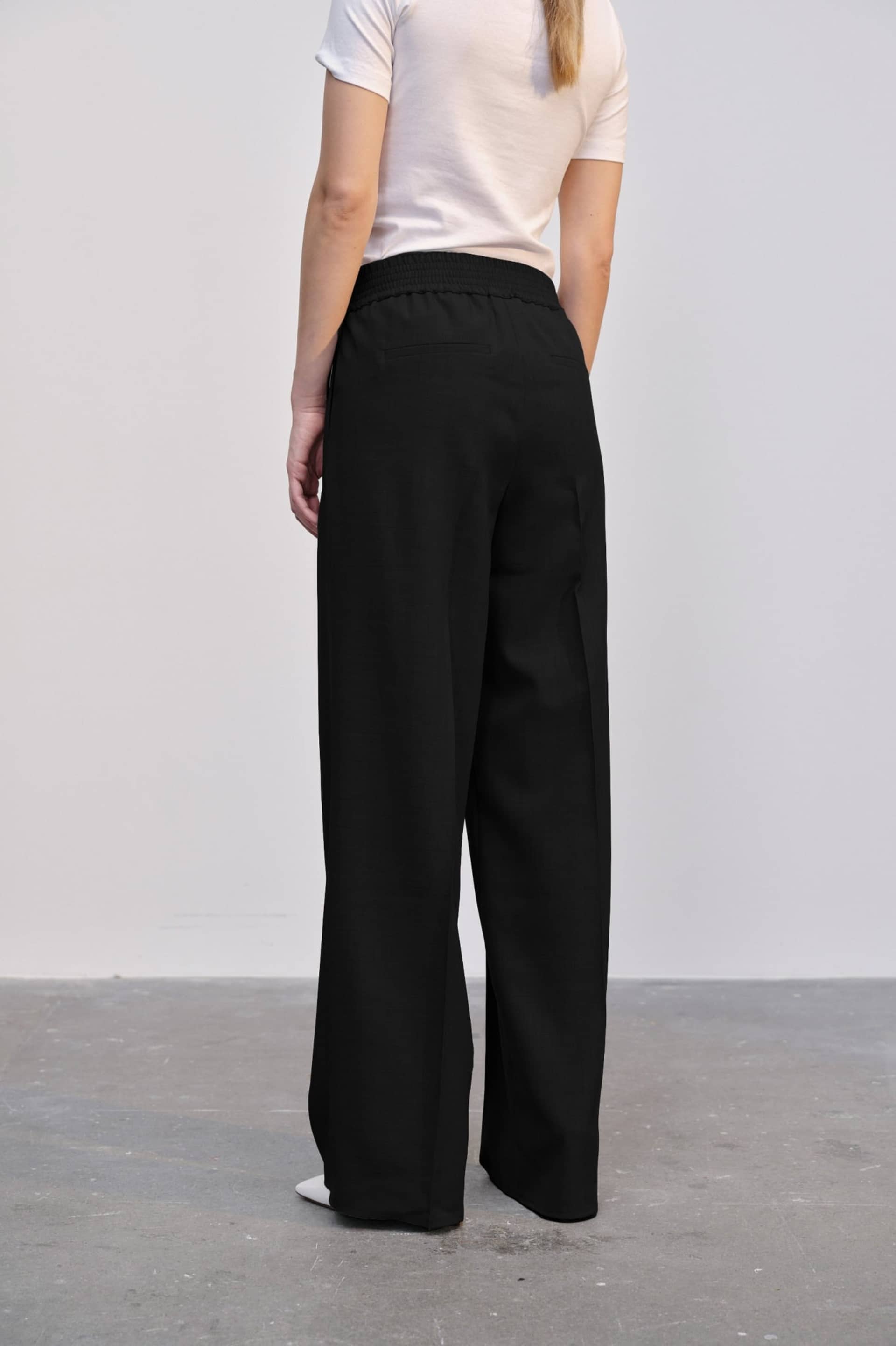 Pinky Pants - Black made by HERSKIND
