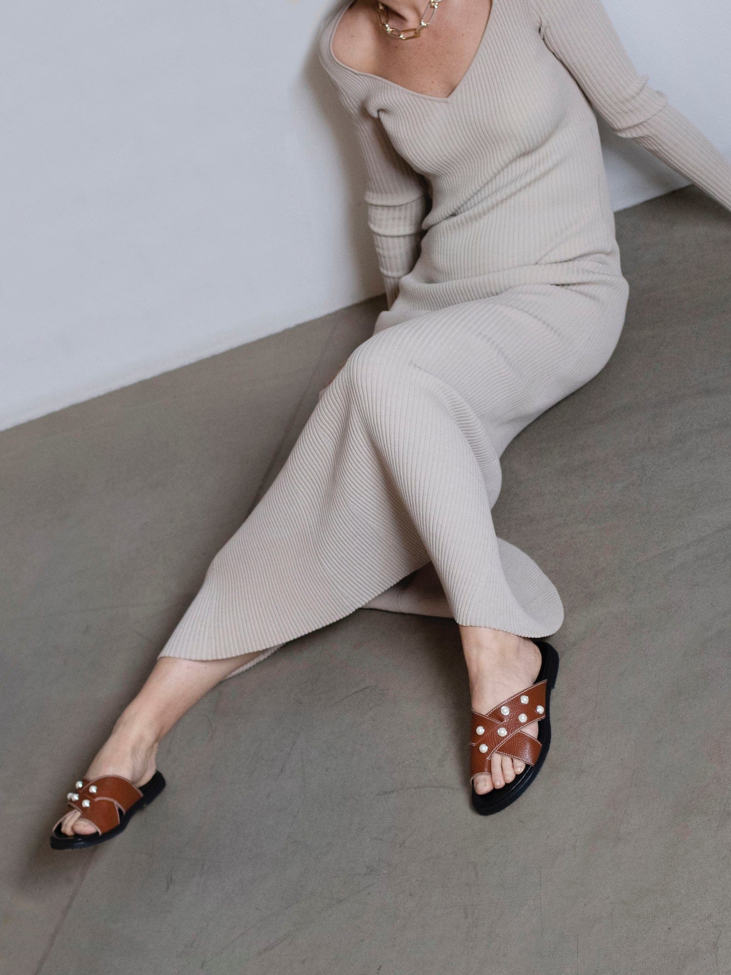 THE METTE BROWN ECO LEATHER WITH PEARLS made by Blankens