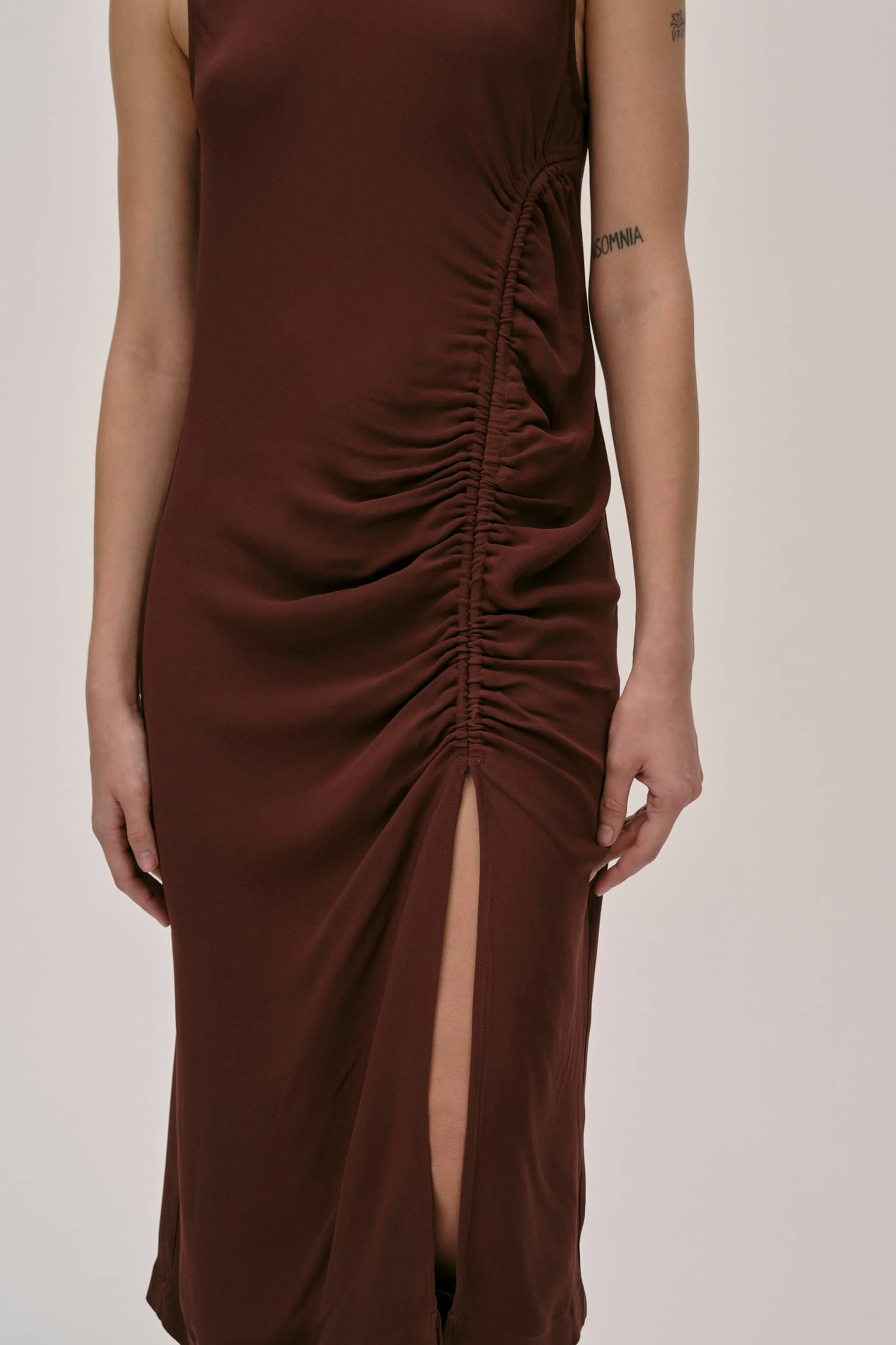 Lou Dress - Oxblood made by HERSKIND