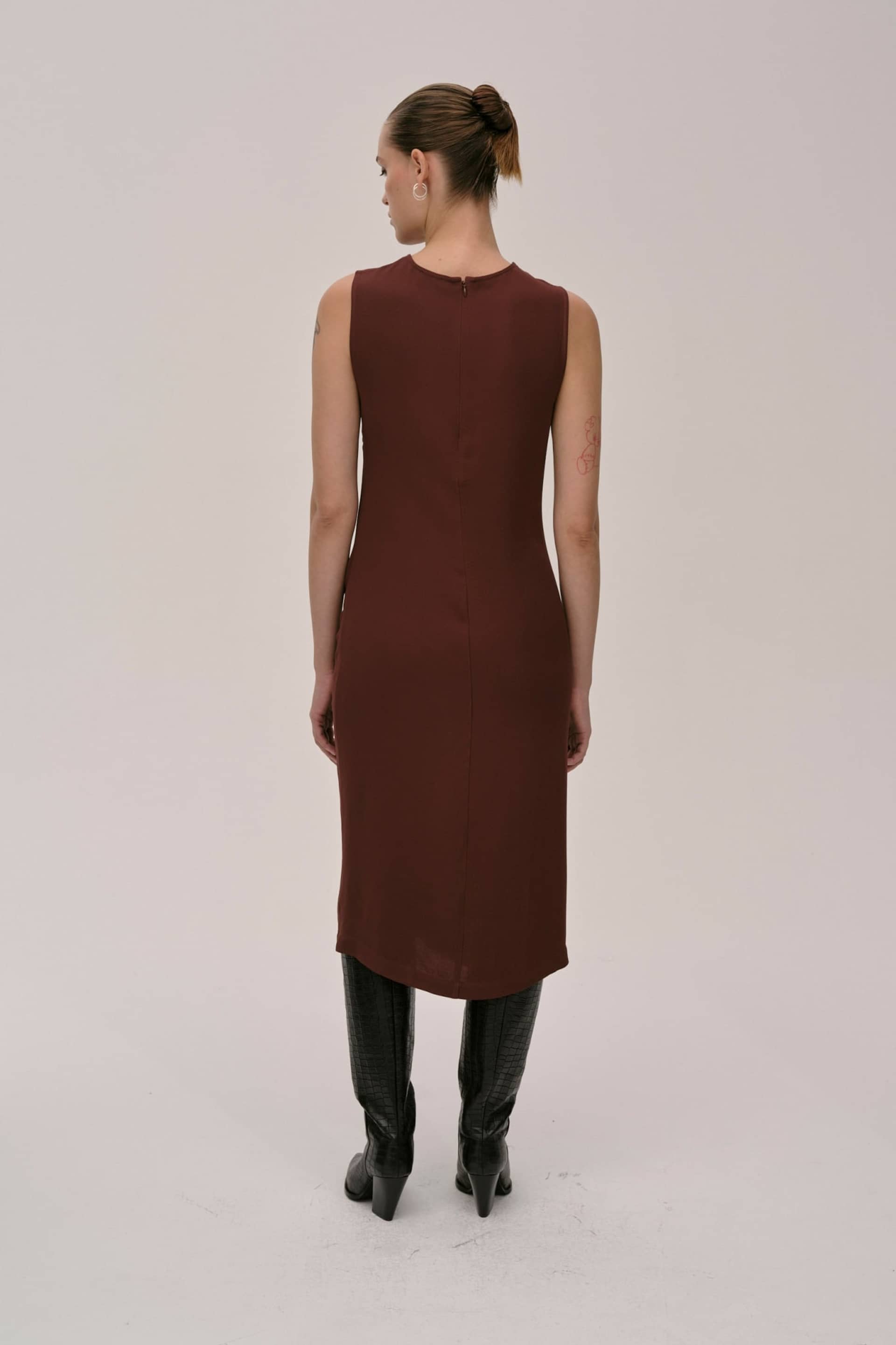 Lou Dress - Oxblood made by HERSKIND