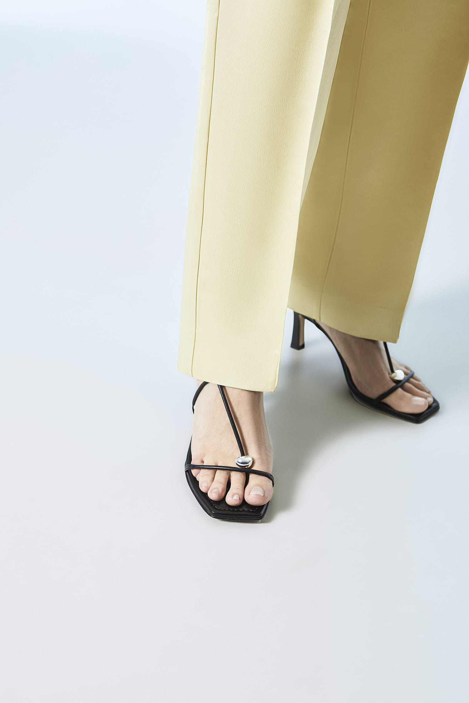 The Strappy Sandal - Black made by ESSEN