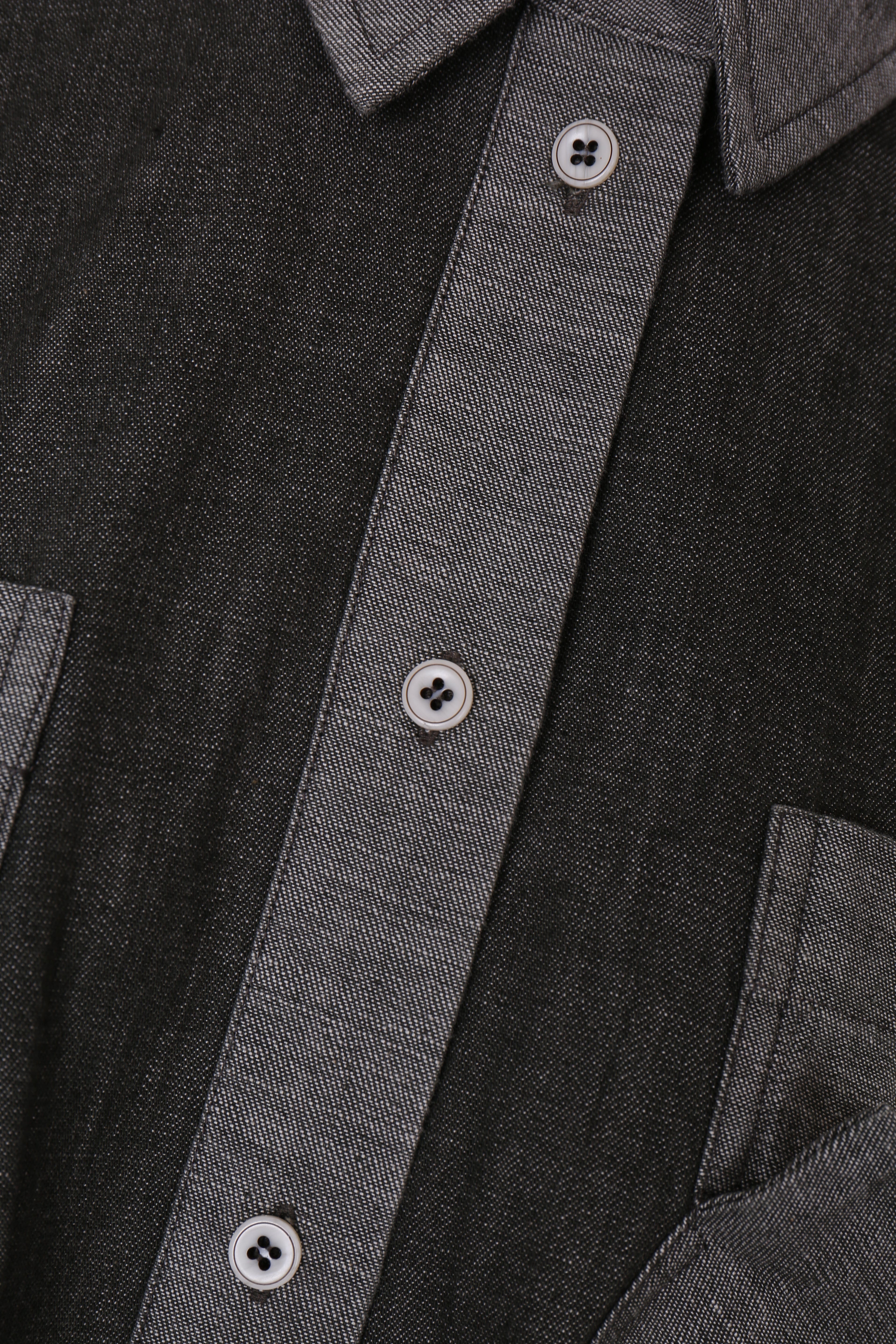 TWO-TONE OVERSIZE DENIM SHIRT made by YIBRI