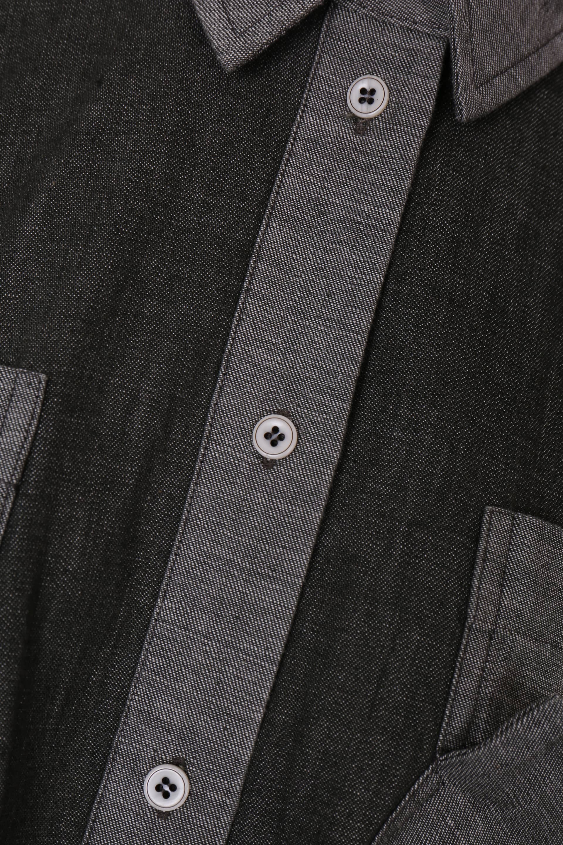 TWO-TONE OVERSIZE DENIM SHIRT made by YIBRI