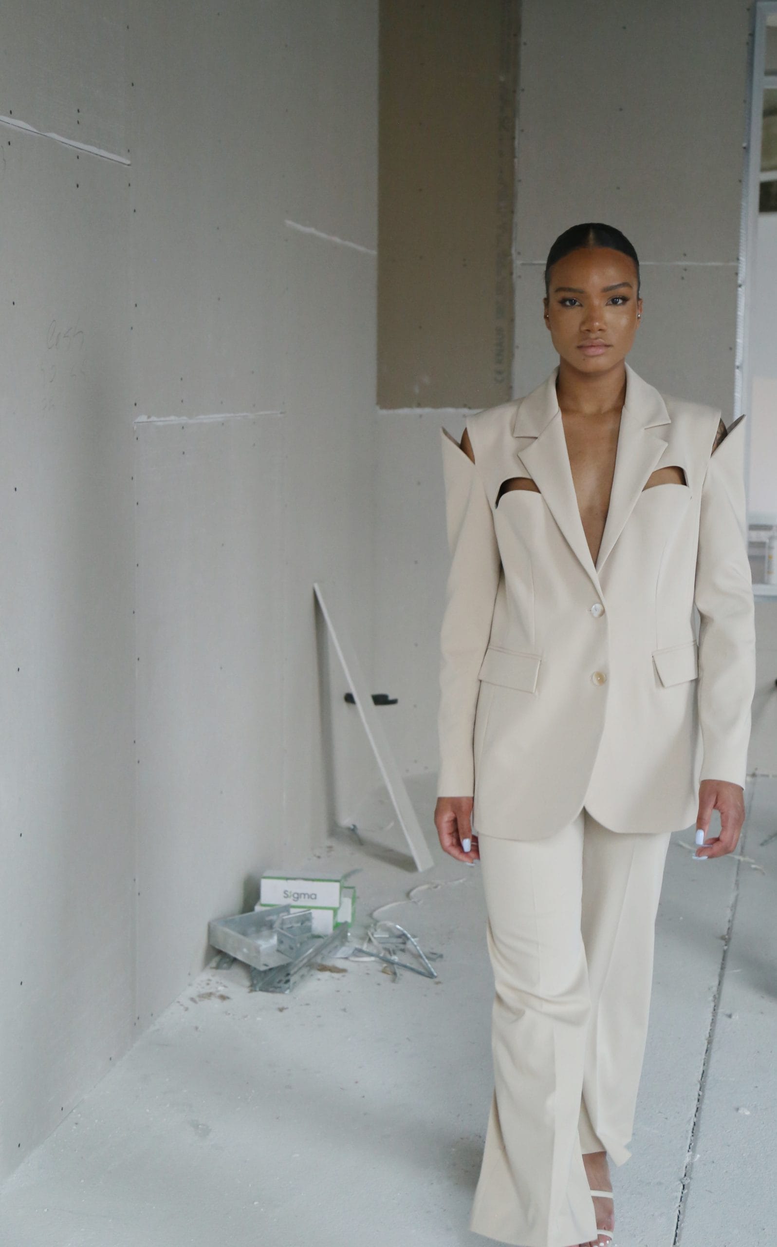 MAKEDA Beige Pants made by MAET